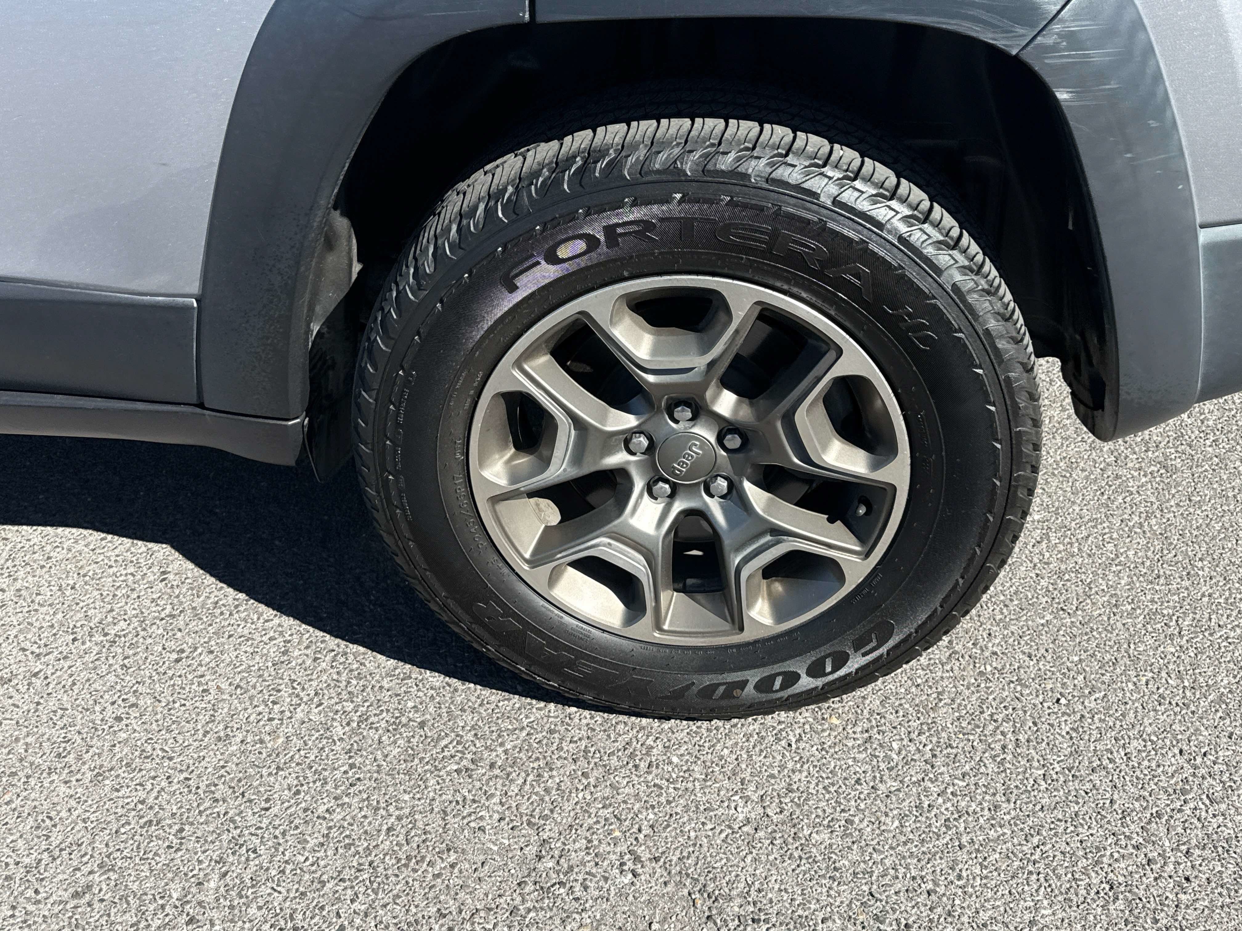 2020 Jeep Cherokee Trailhawk