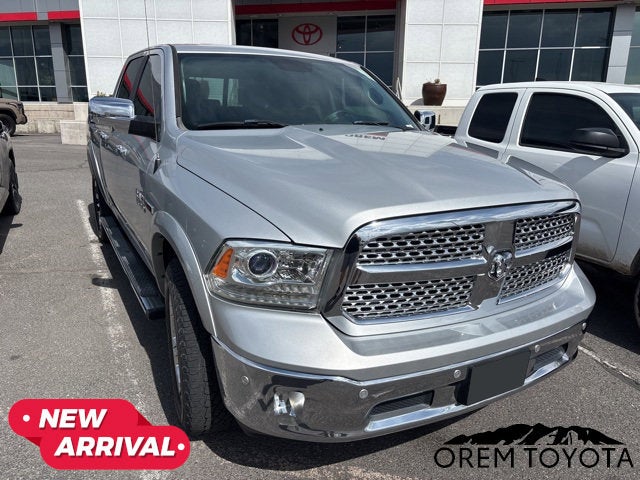 2018 RAM 1500 Laramie 4x4 Crew Cab 5'7's photo