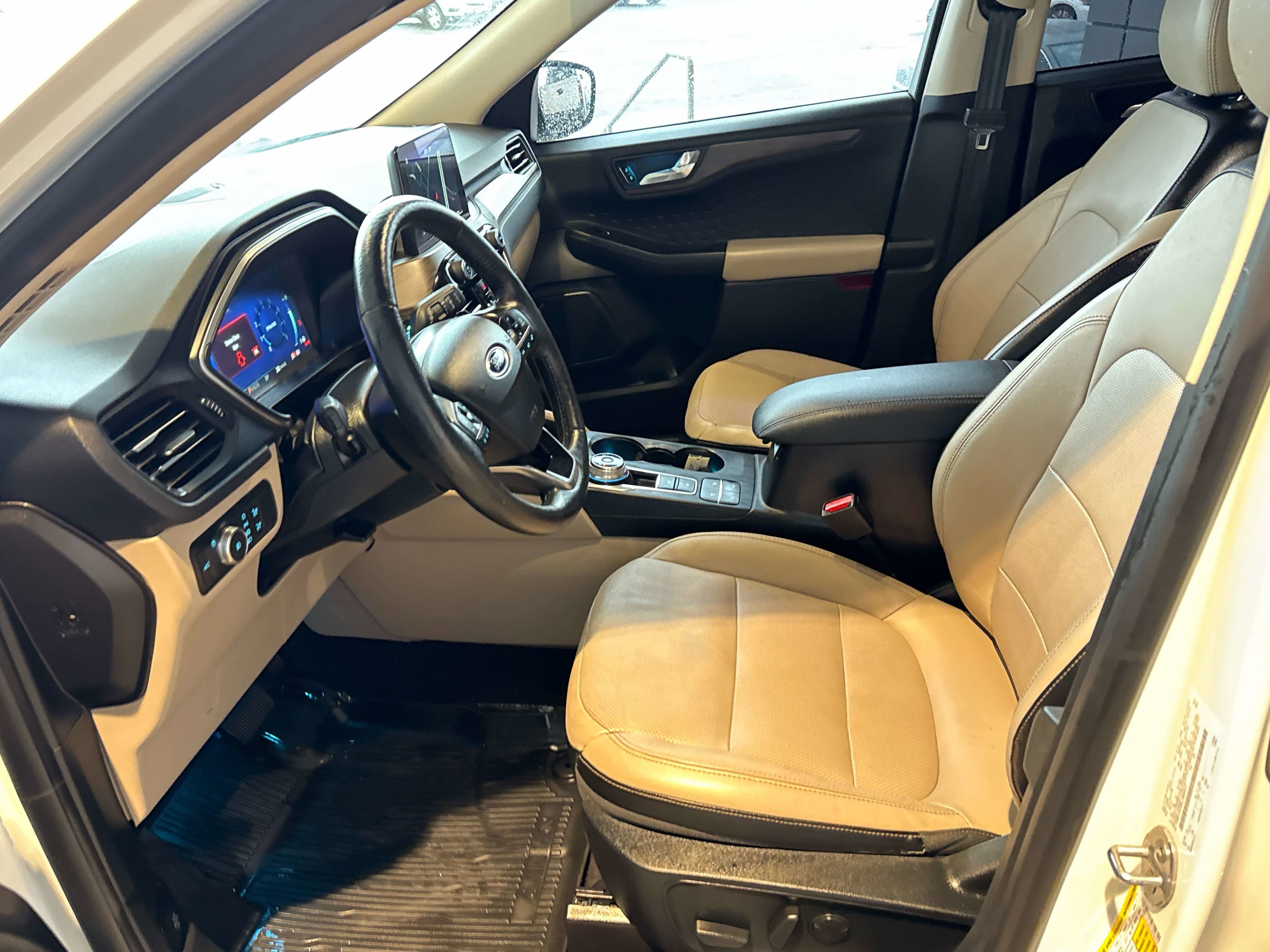 2020 Ford Escape Titanium