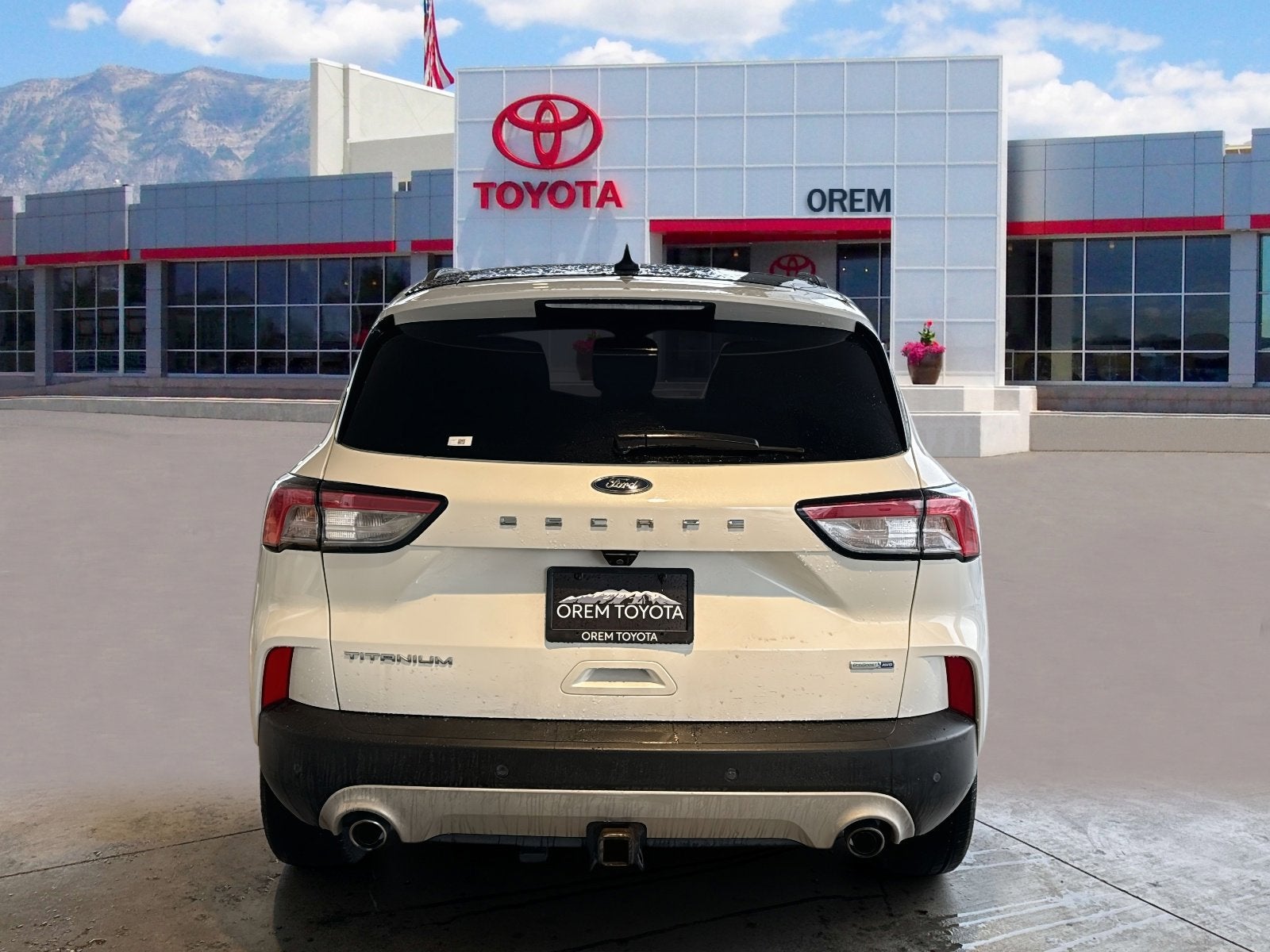 2020 Ford Escape Titanium