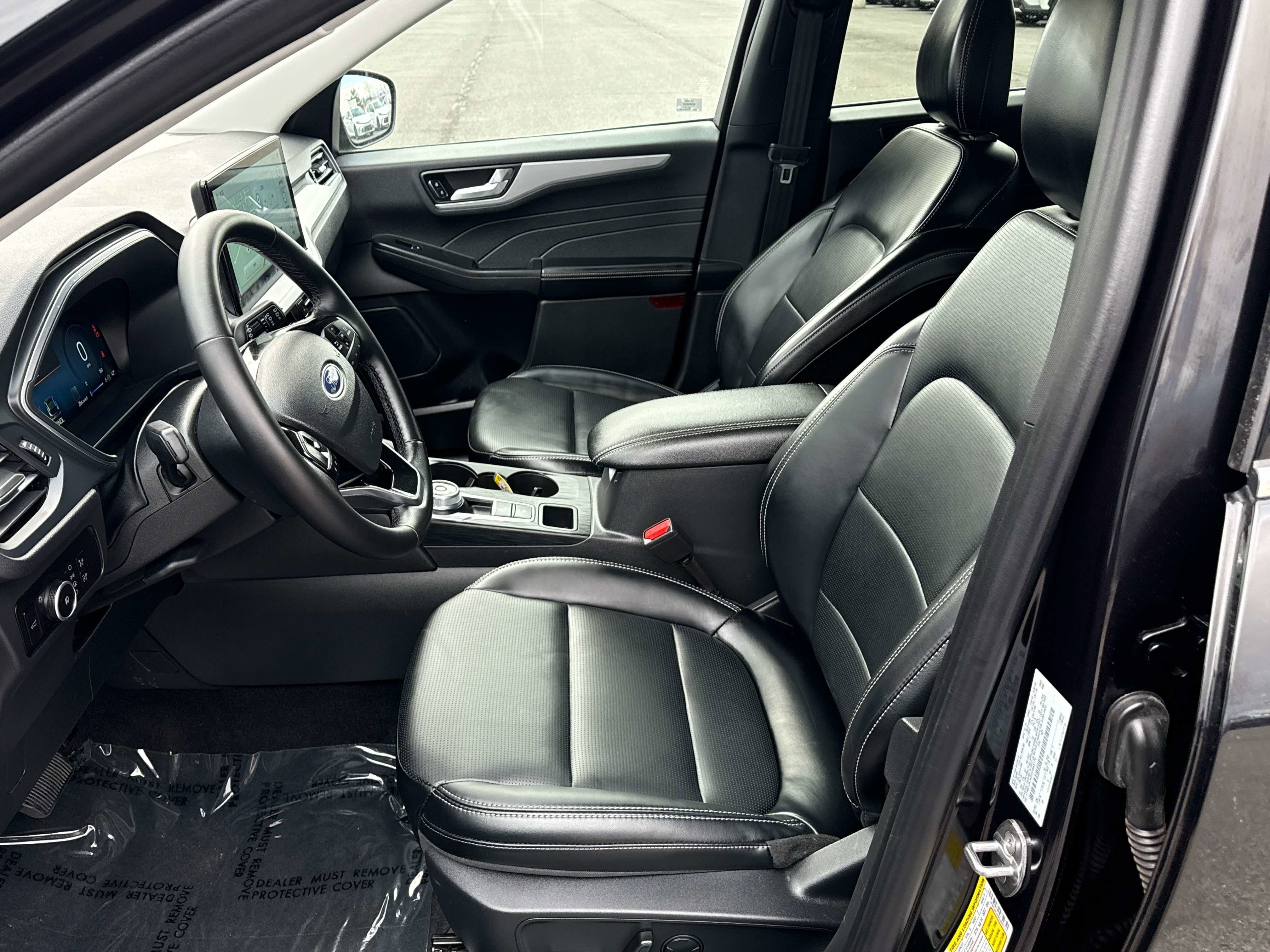 2025 Ford Escape Platinum