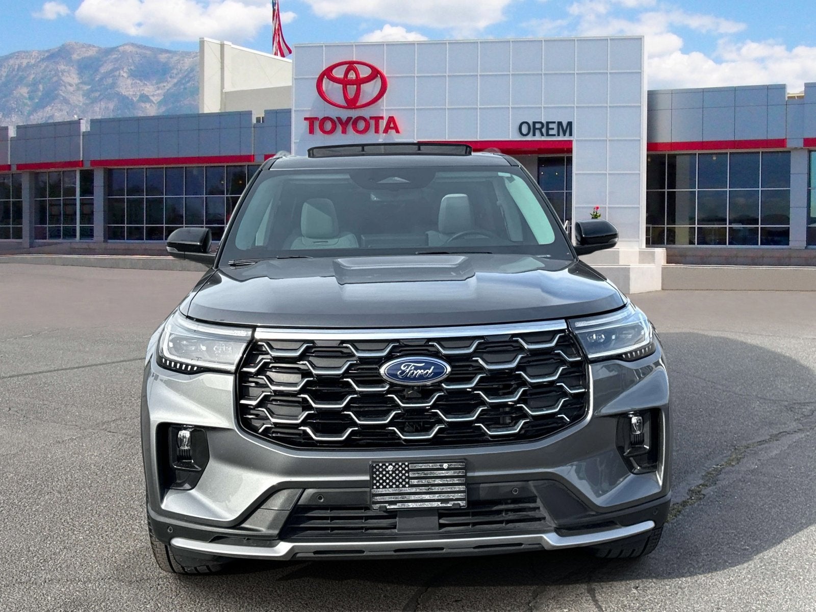 2025 Ford Explorer Platinum