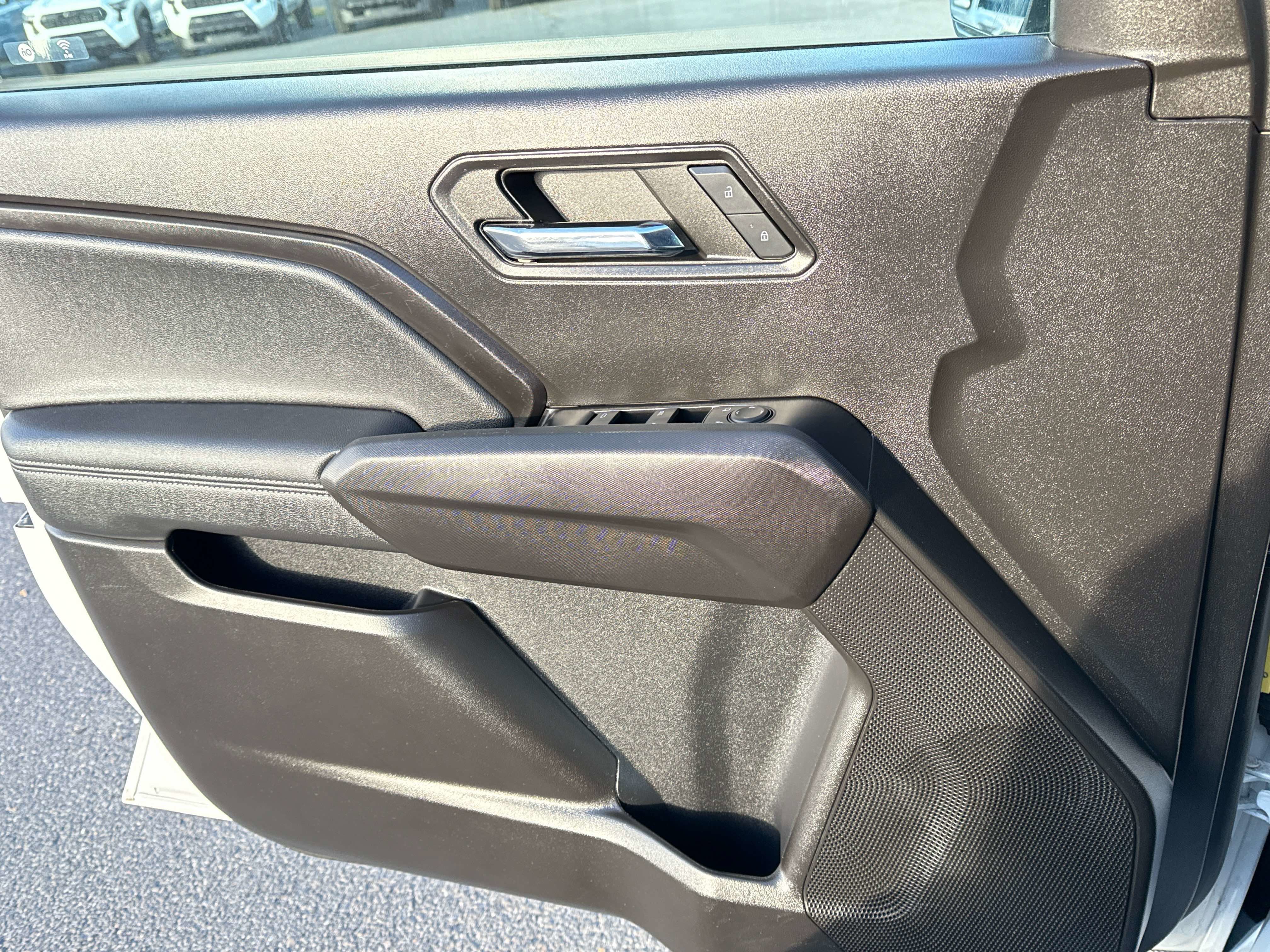 2024 Chevrolet Colorado 4WD LT