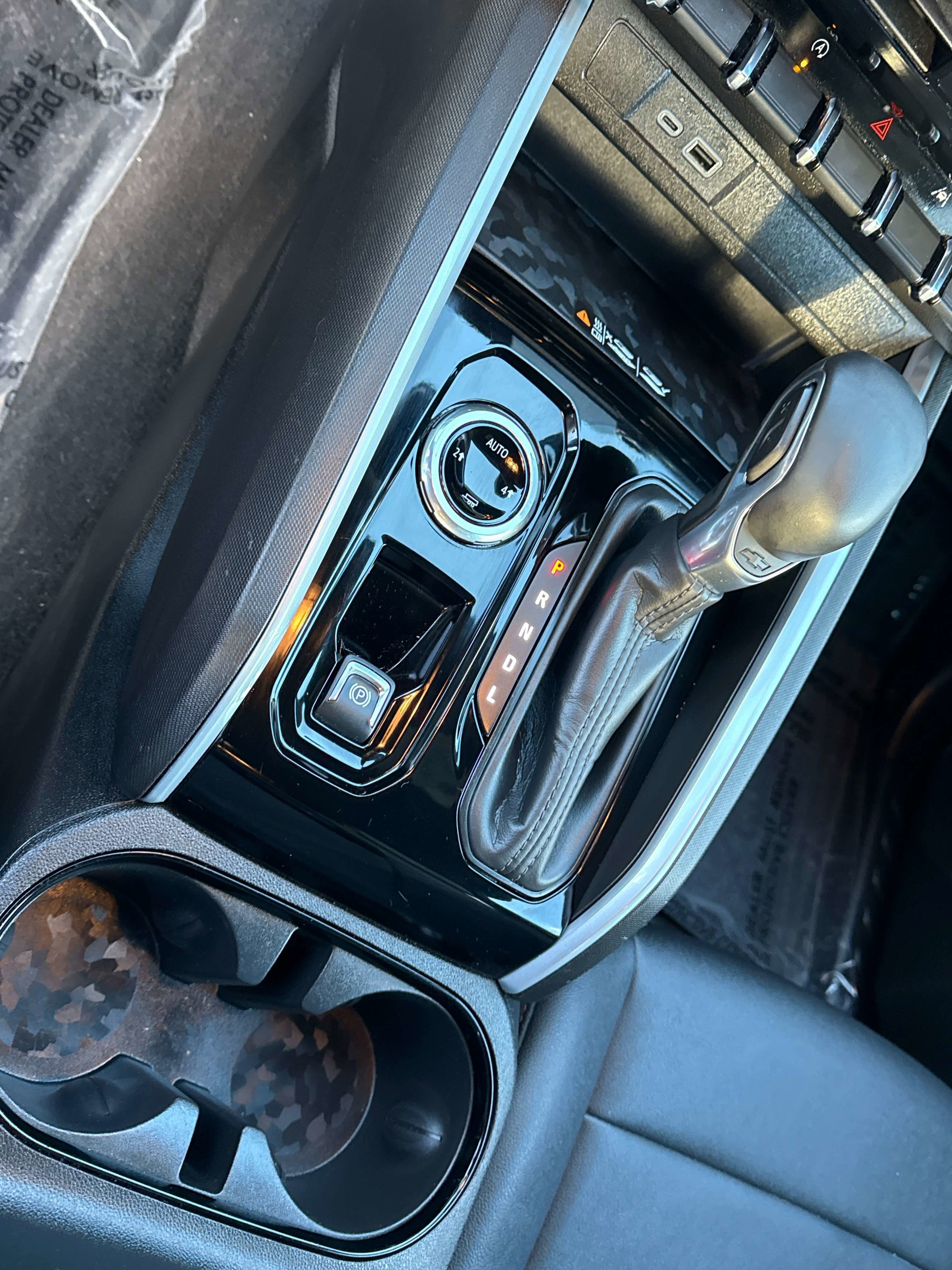 2024 Chevrolet Colorado 4WD LT