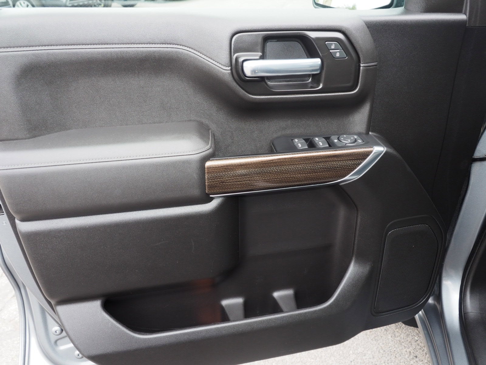 2021 Chevrolet Silverado RST