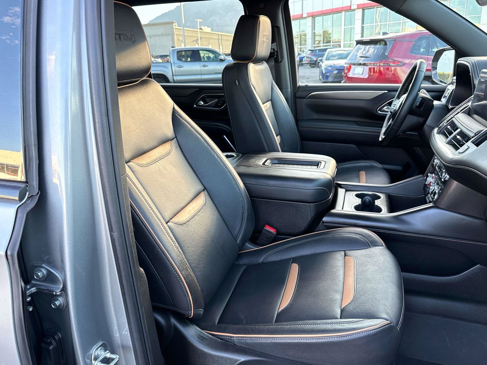 2024 GMC Yukon XL AT4