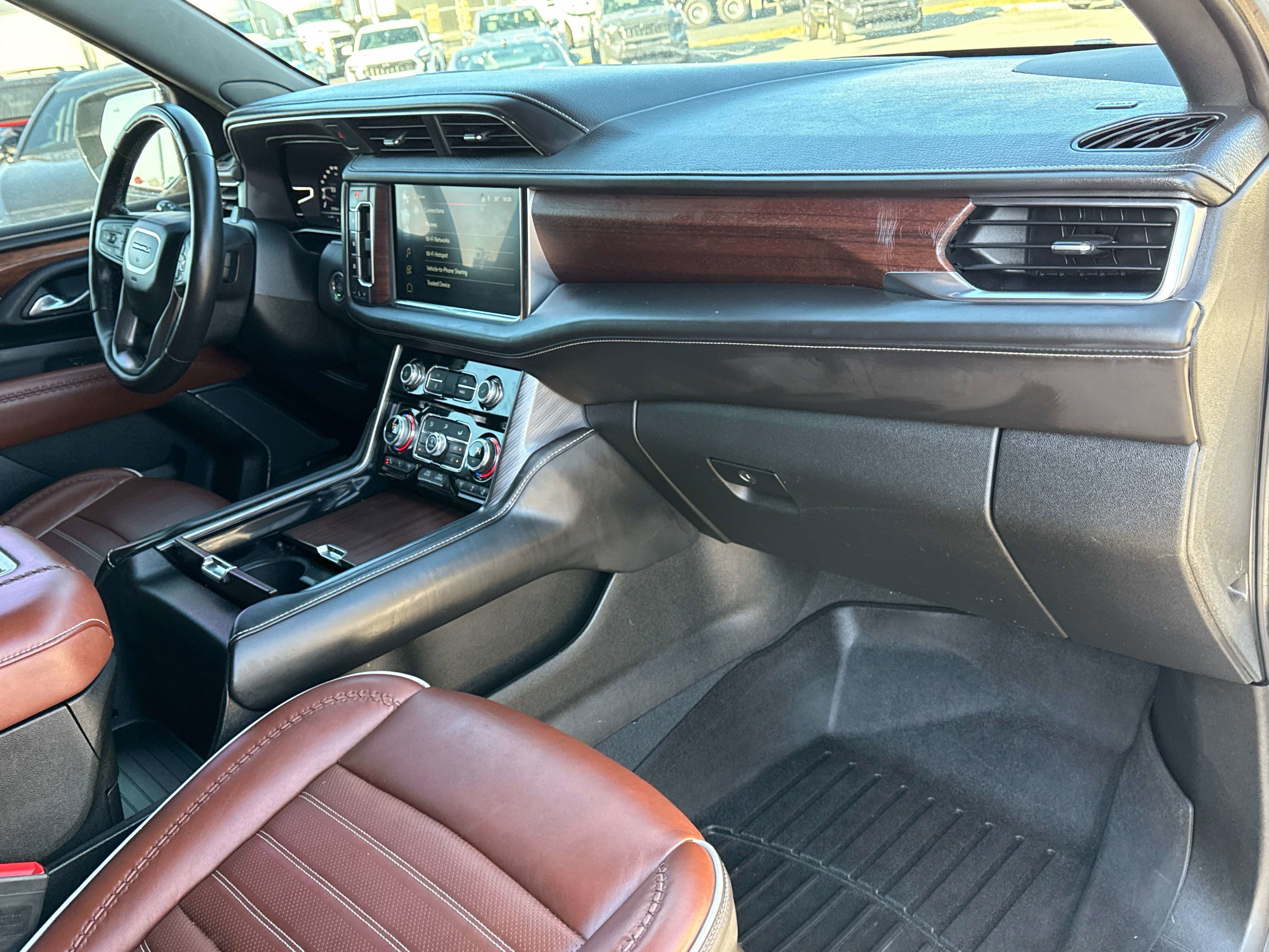 2023 GMC Yukon XL Denali Ultimate