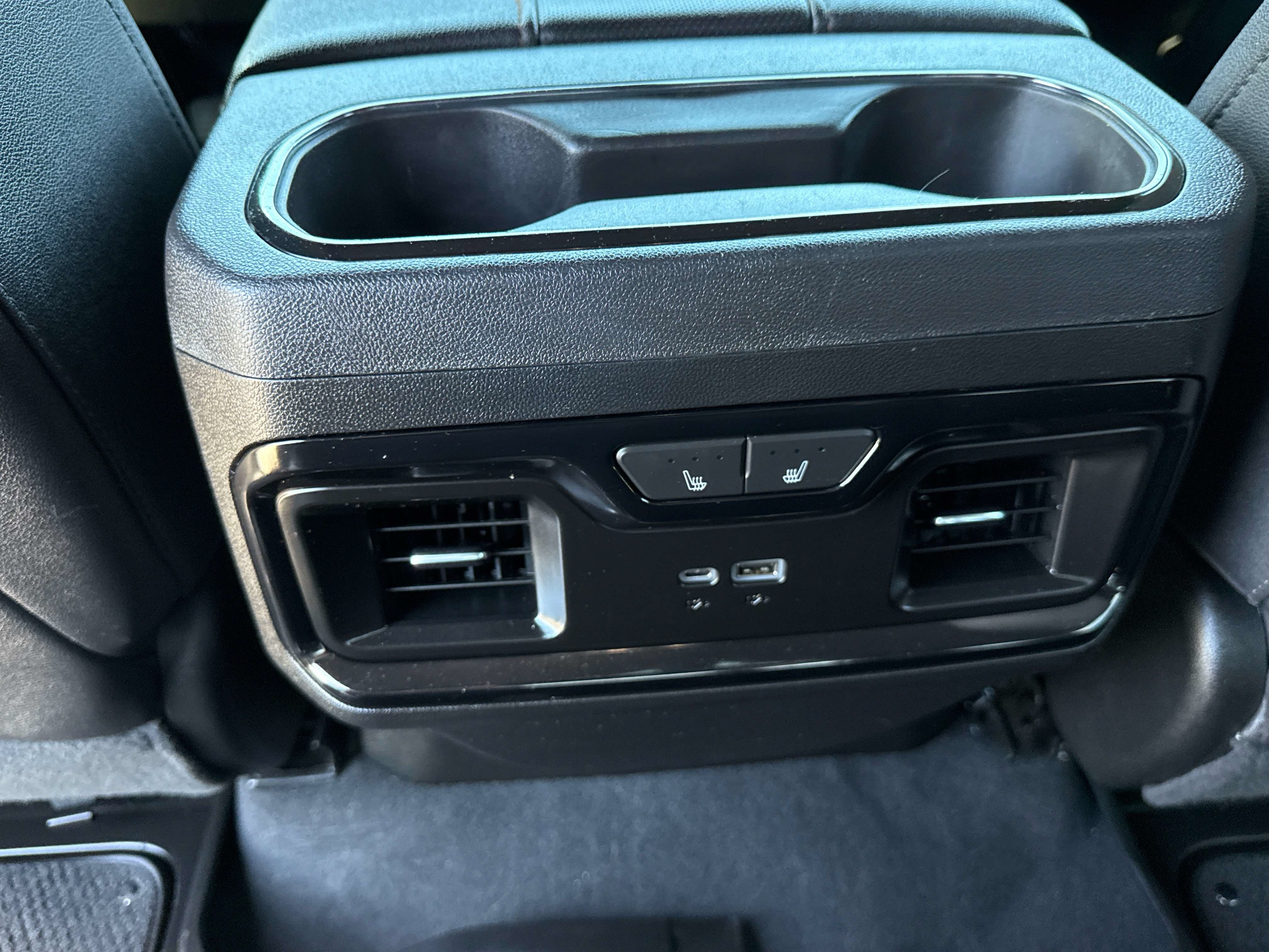 2024 GMC Sierra HD AT4