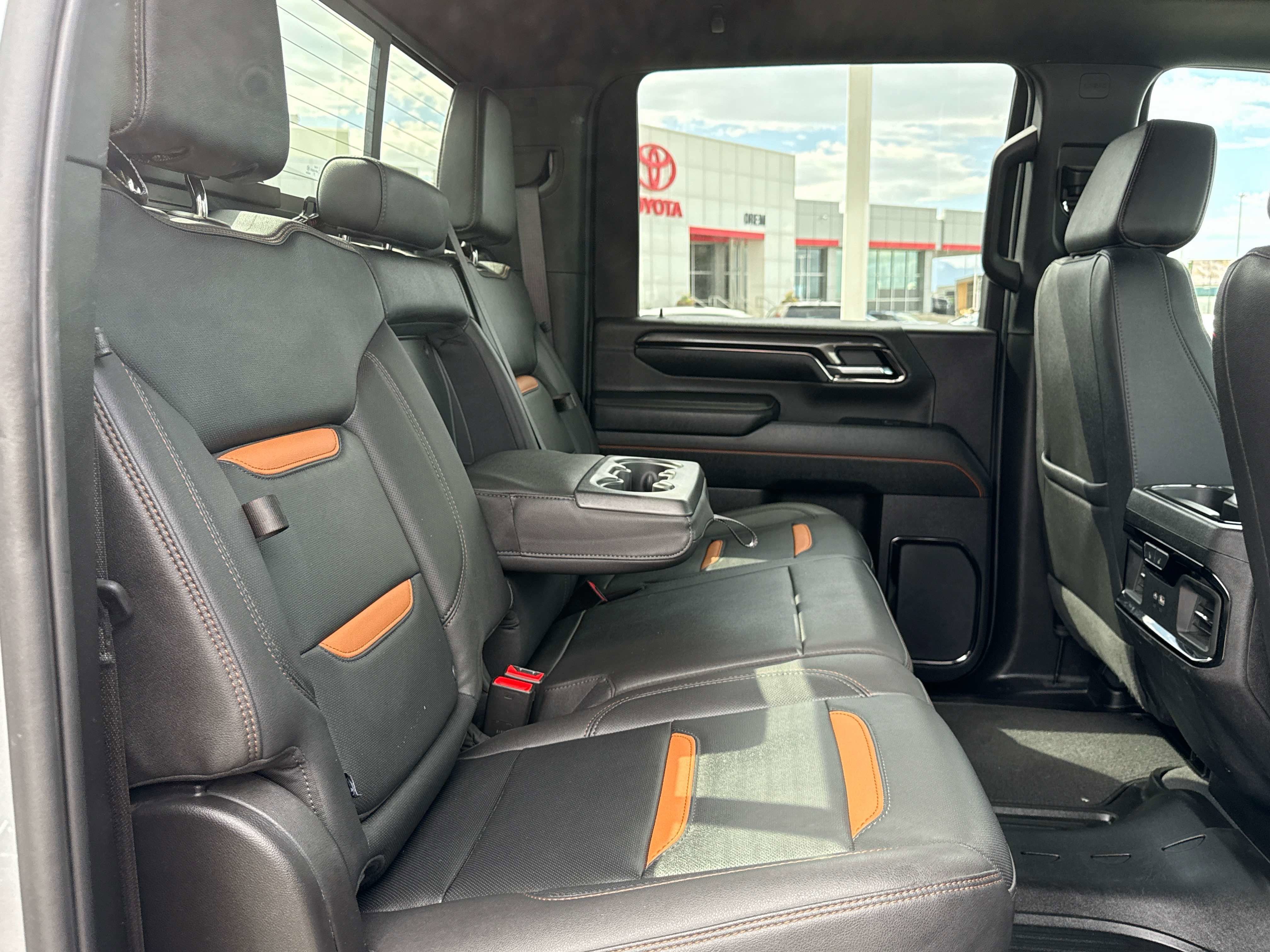 2024 GMC Sierra HD AT4