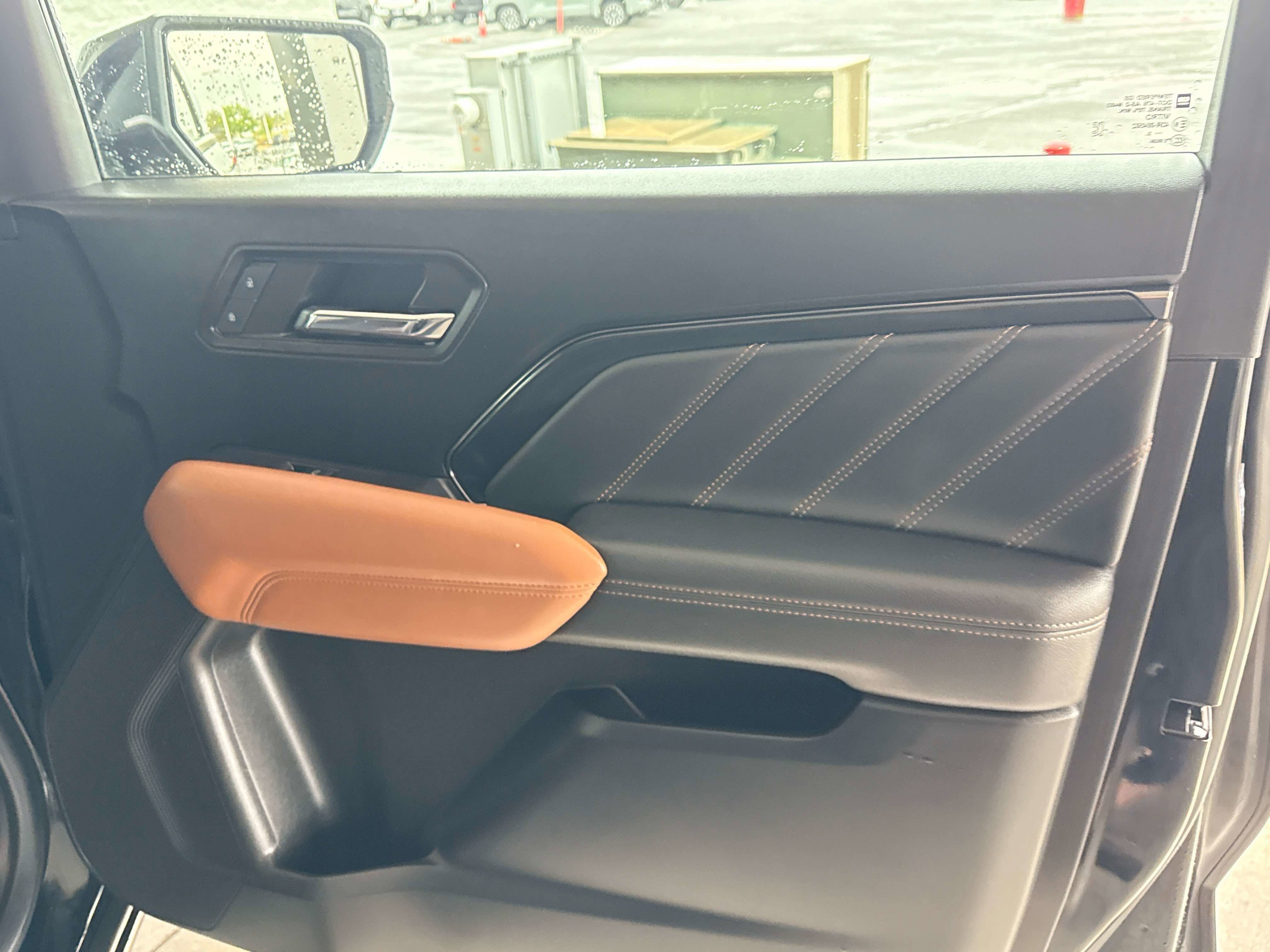 2023 GMC Canyon 4WD AT4