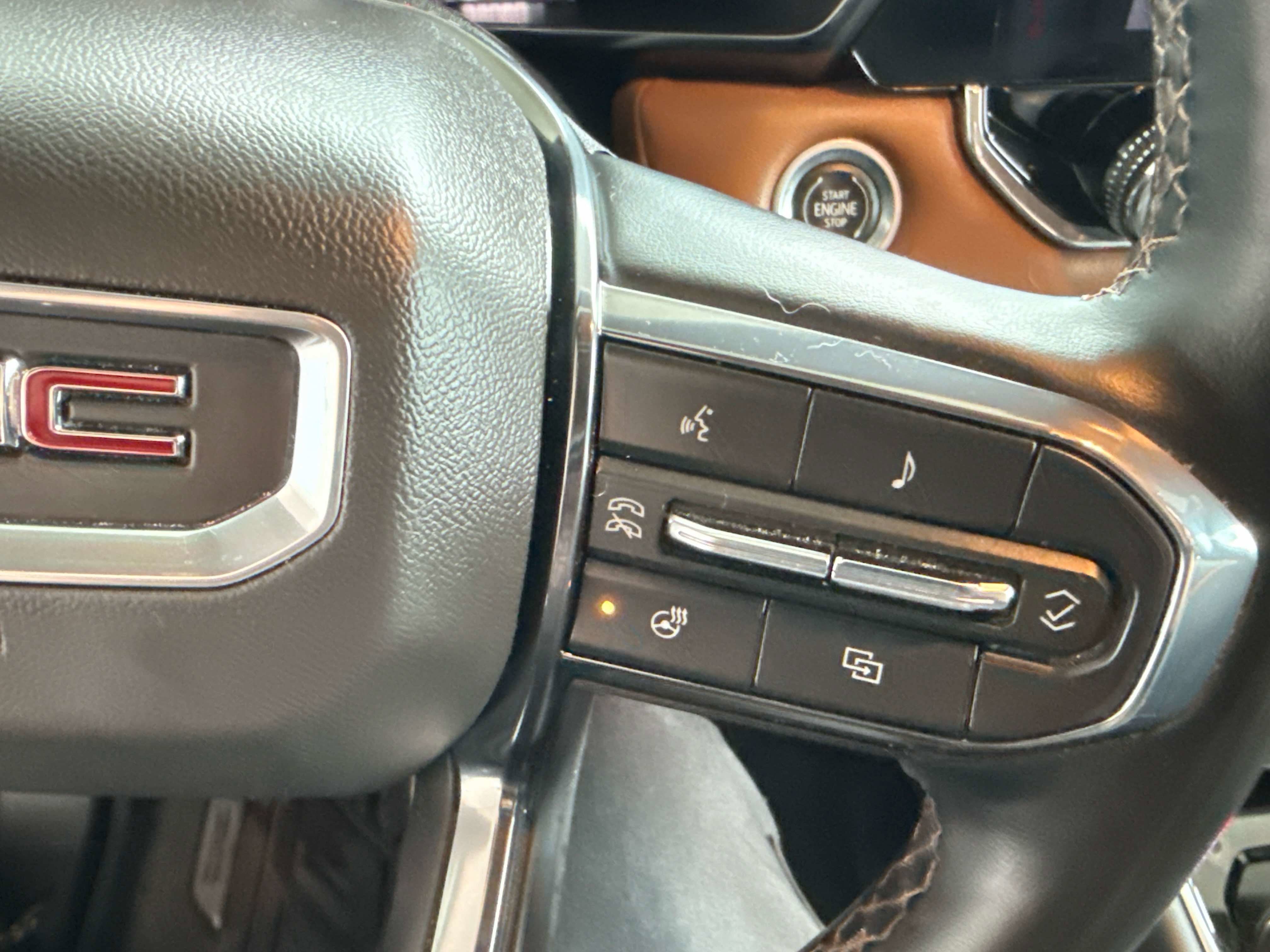 2023 GMC Canyon 4WD AT4