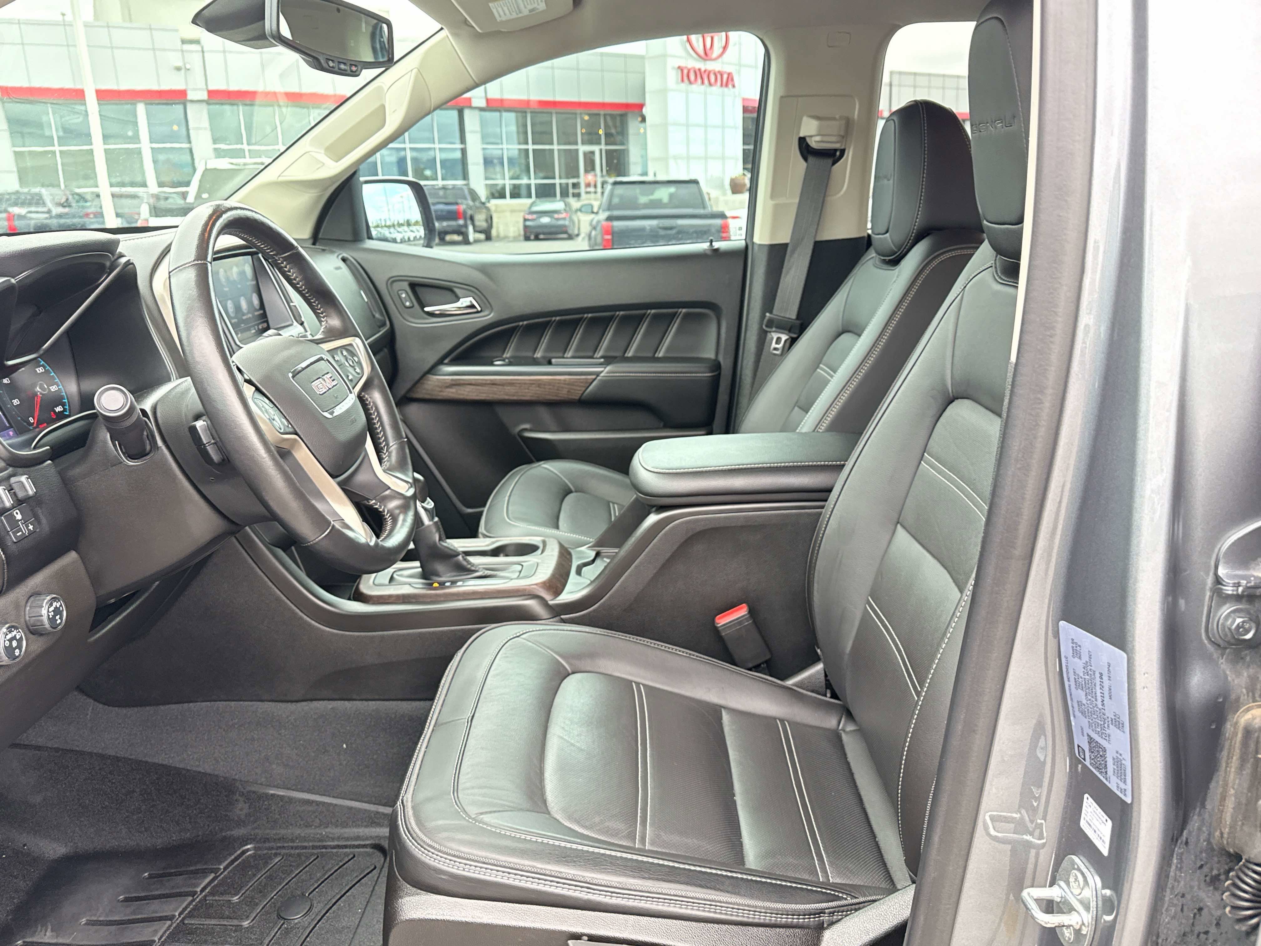 2022 GMC Canyon 4WD Denali