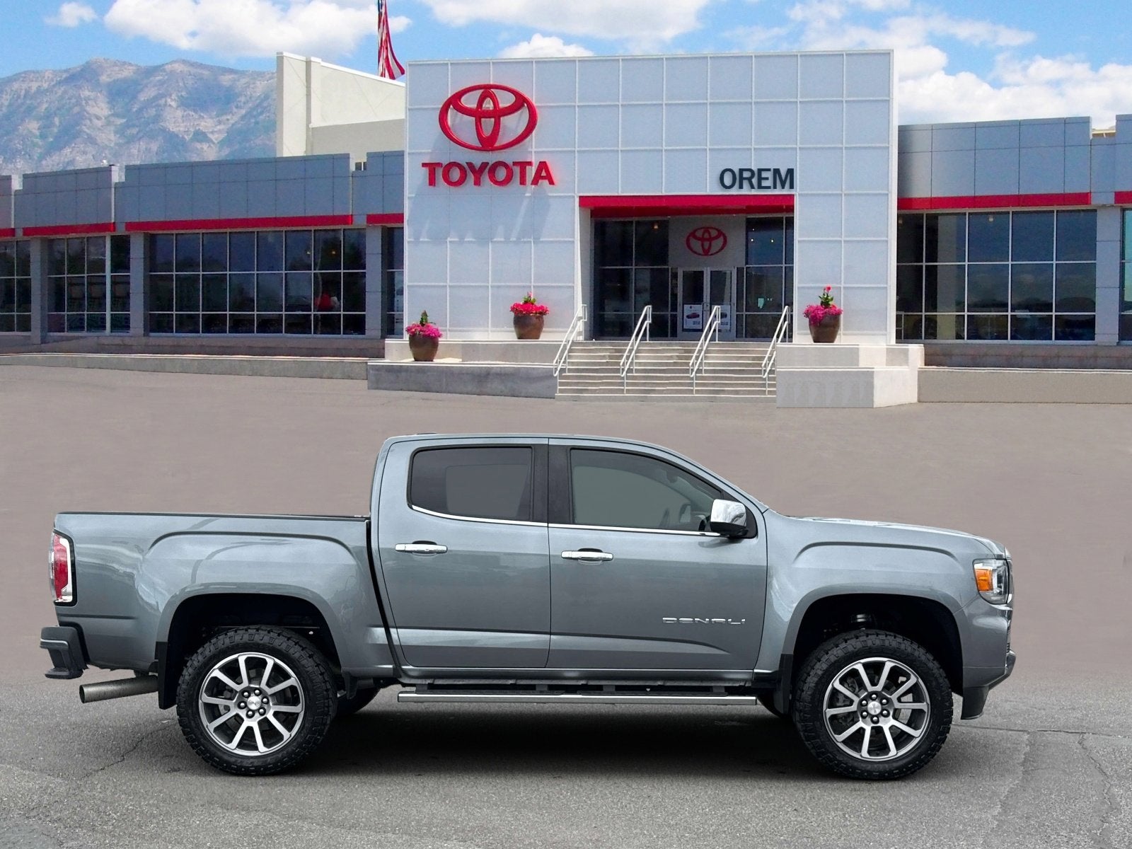2022 GMC Canyon 4WD Denali