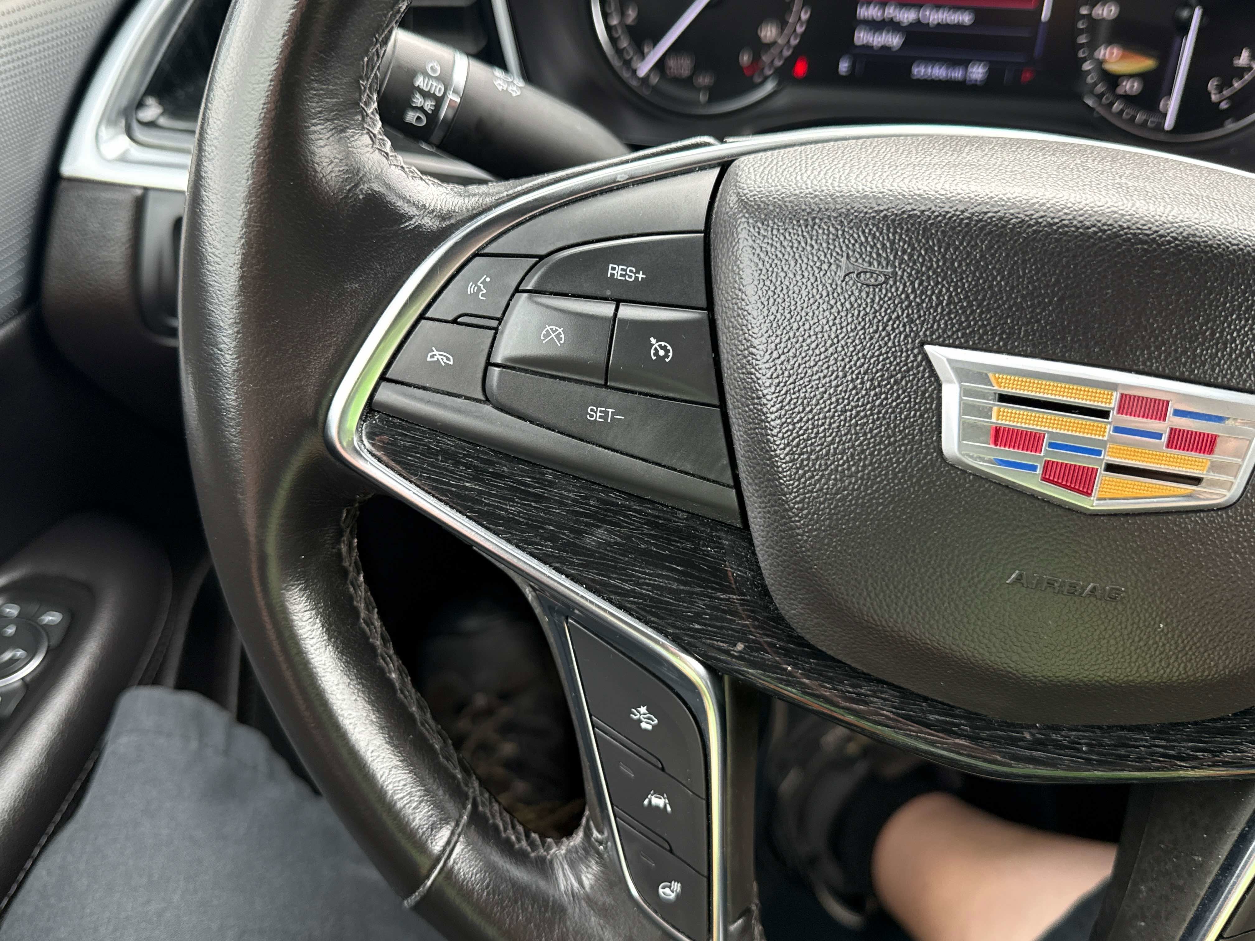 2023 Cadillac XT5 AWD Premium Luxury