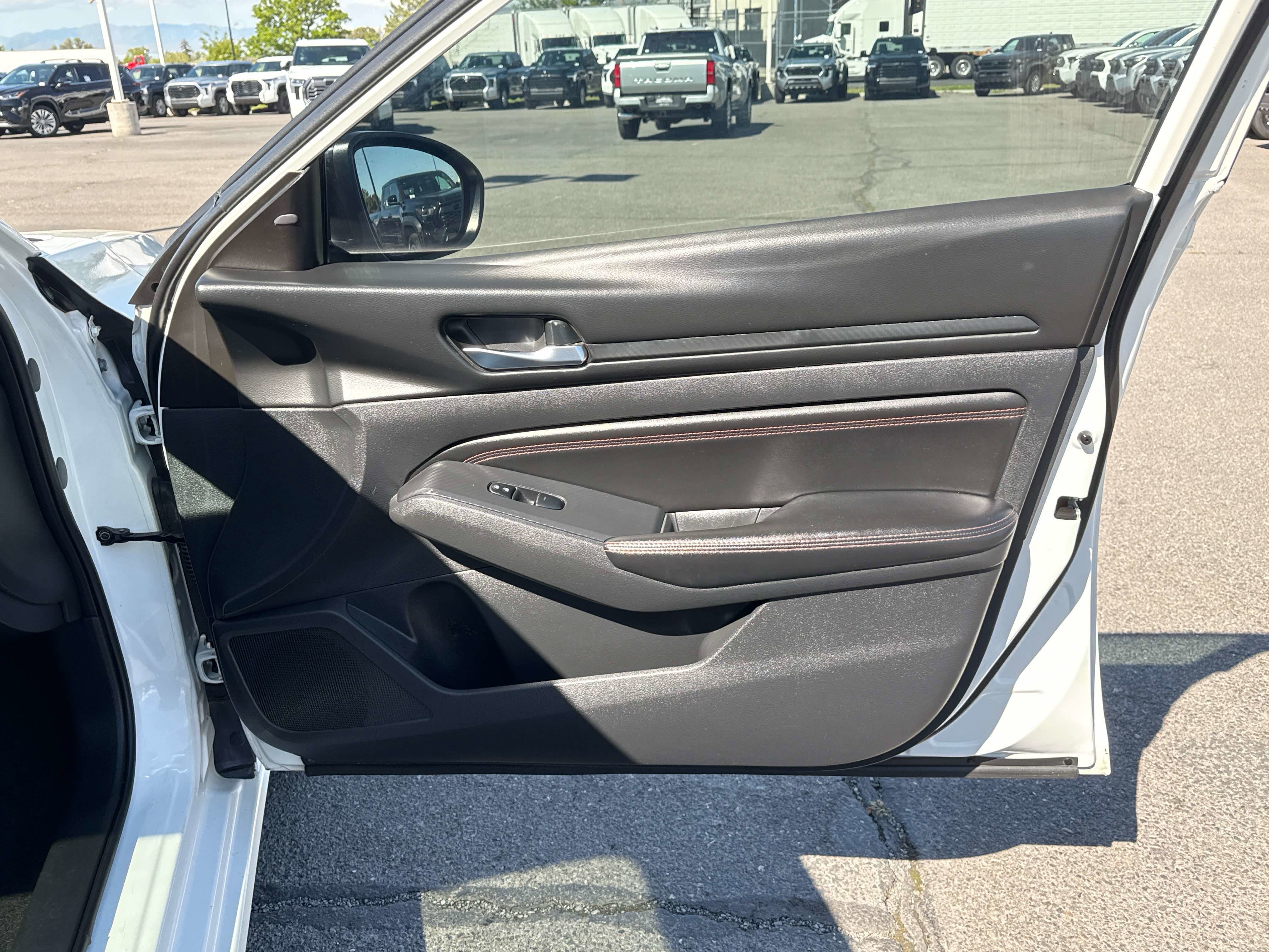 2020 Nissan Altima 2.0 SR