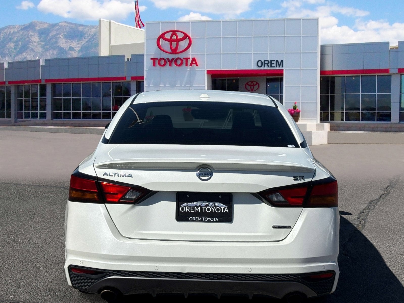 2020 Nissan Altima 2.0 SR