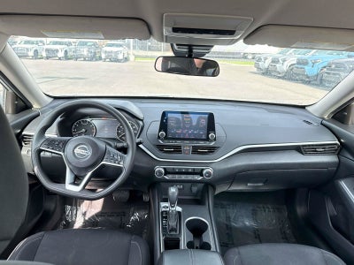 2022 Nissan Altima 2.5 SV