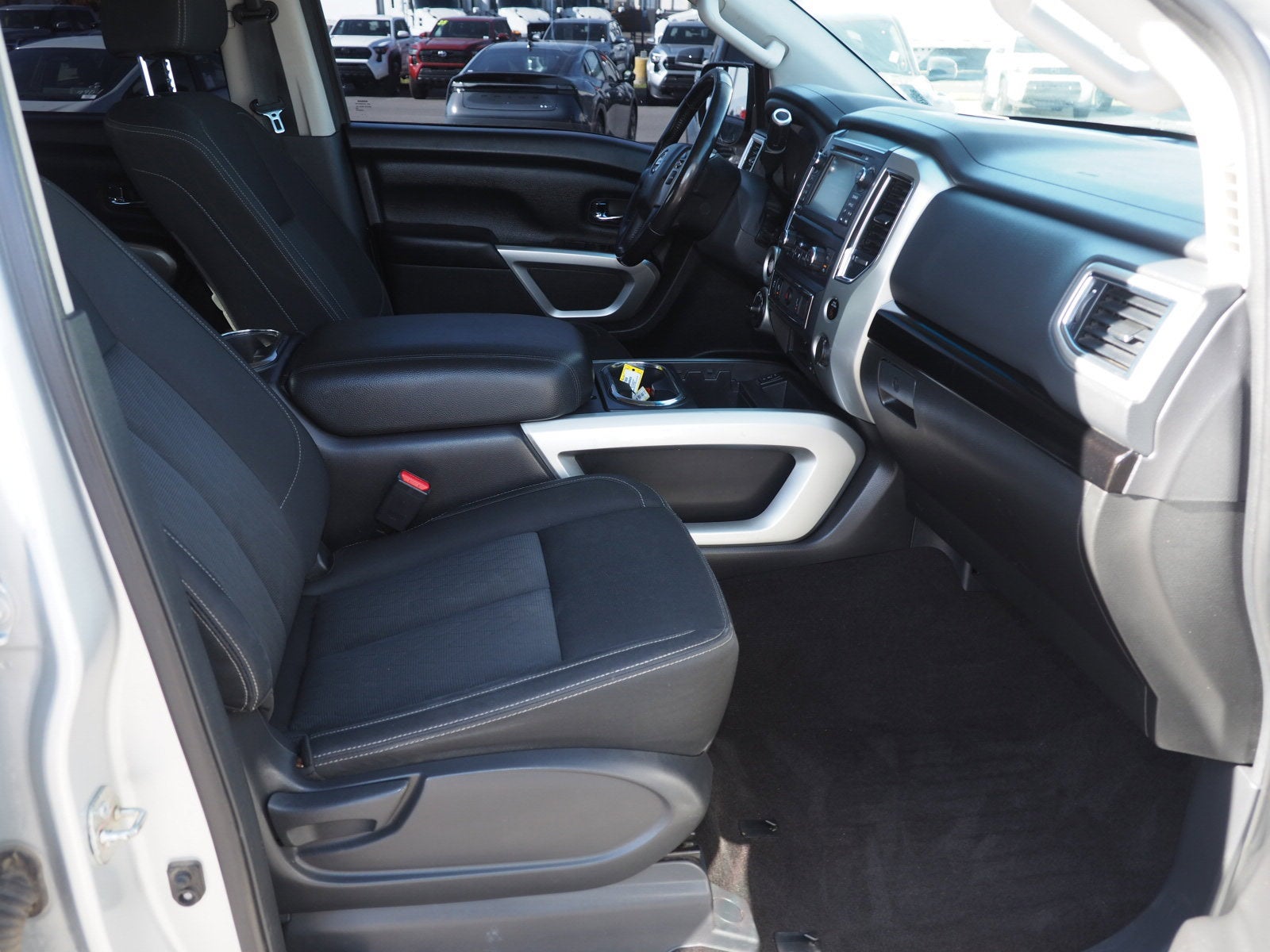 2018 Nissan Titan SV