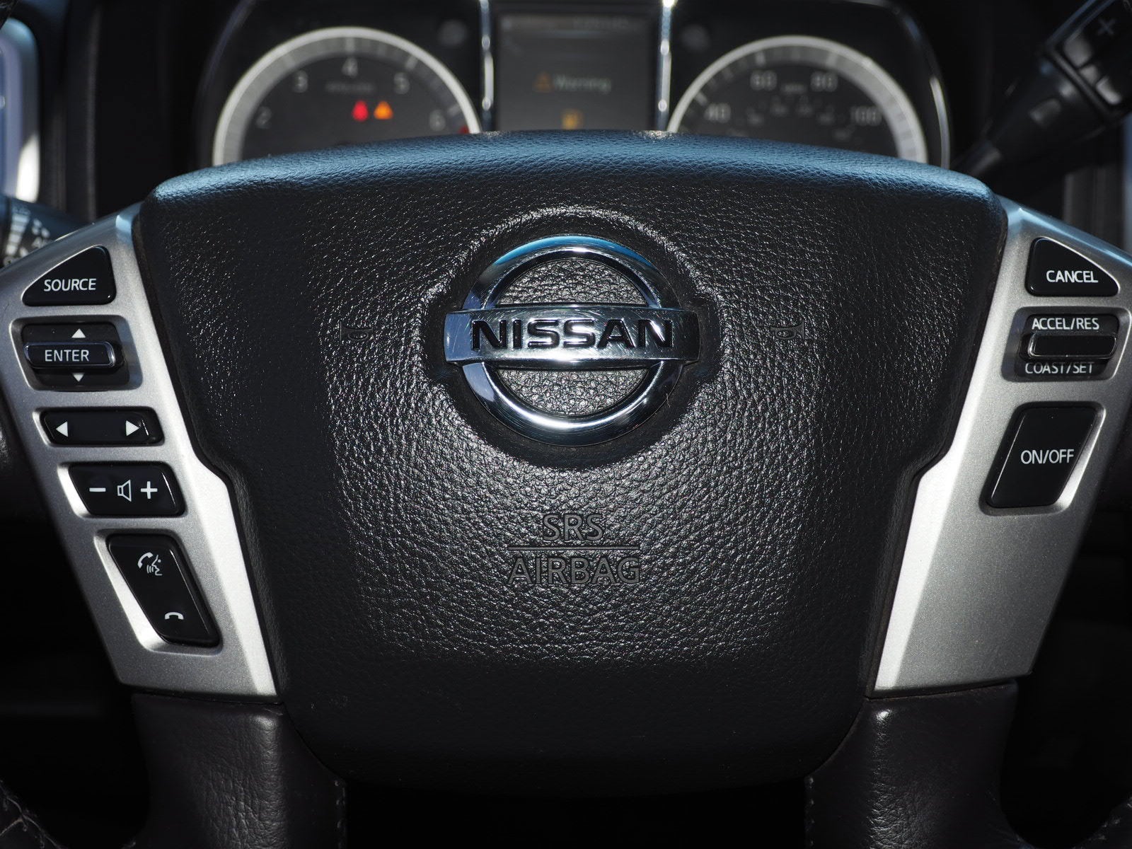 2018 Nissan Titan SV