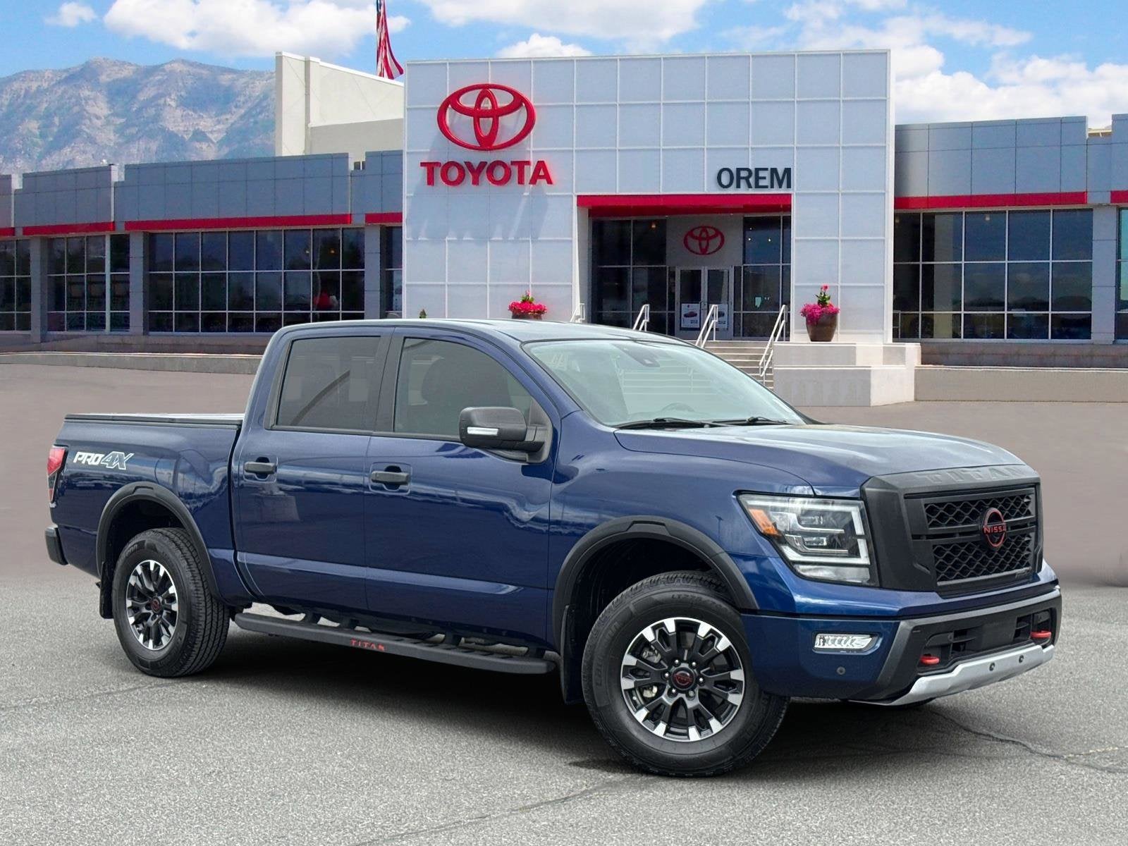 2023 Nissan Titan