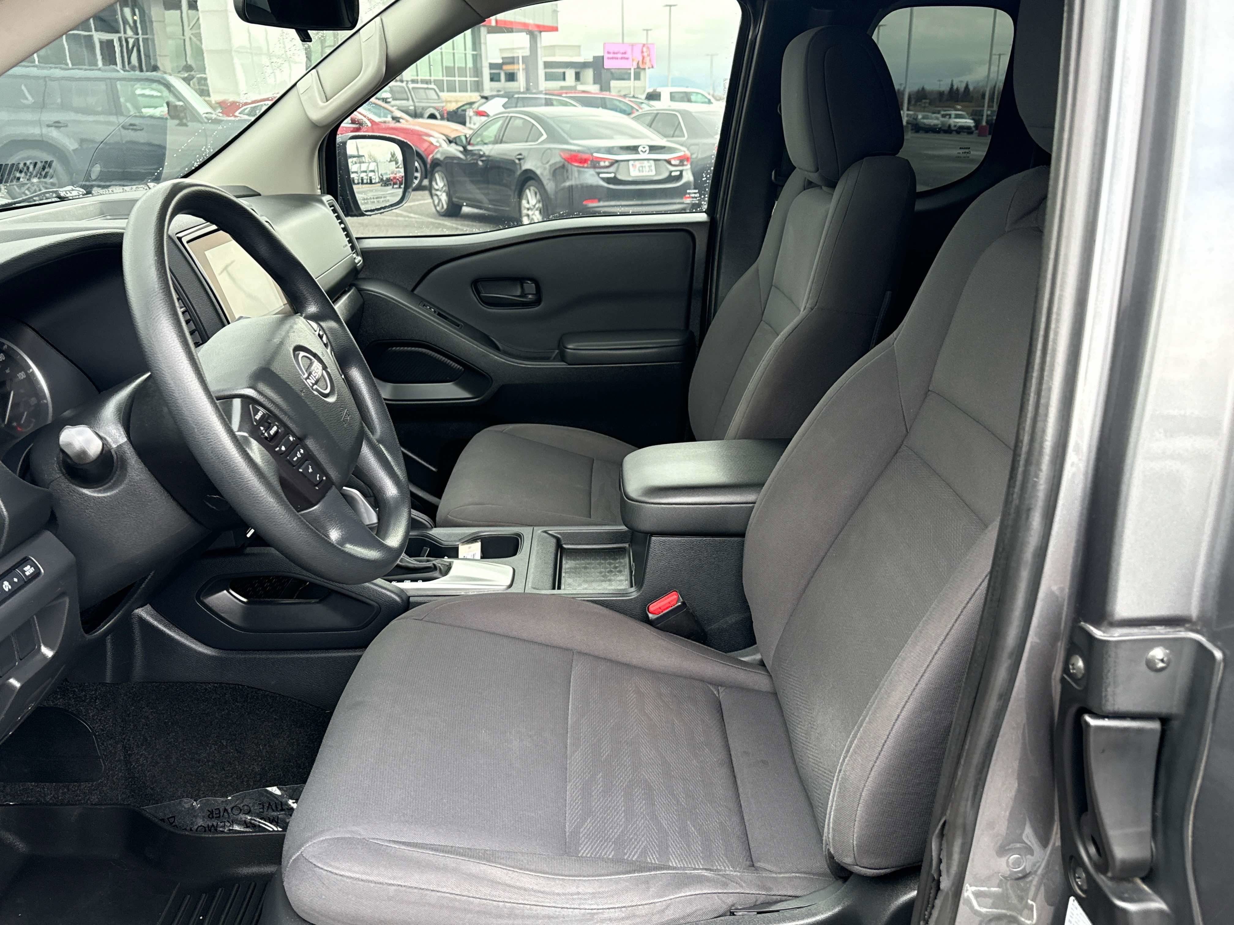 2022 Nissan Frontier S