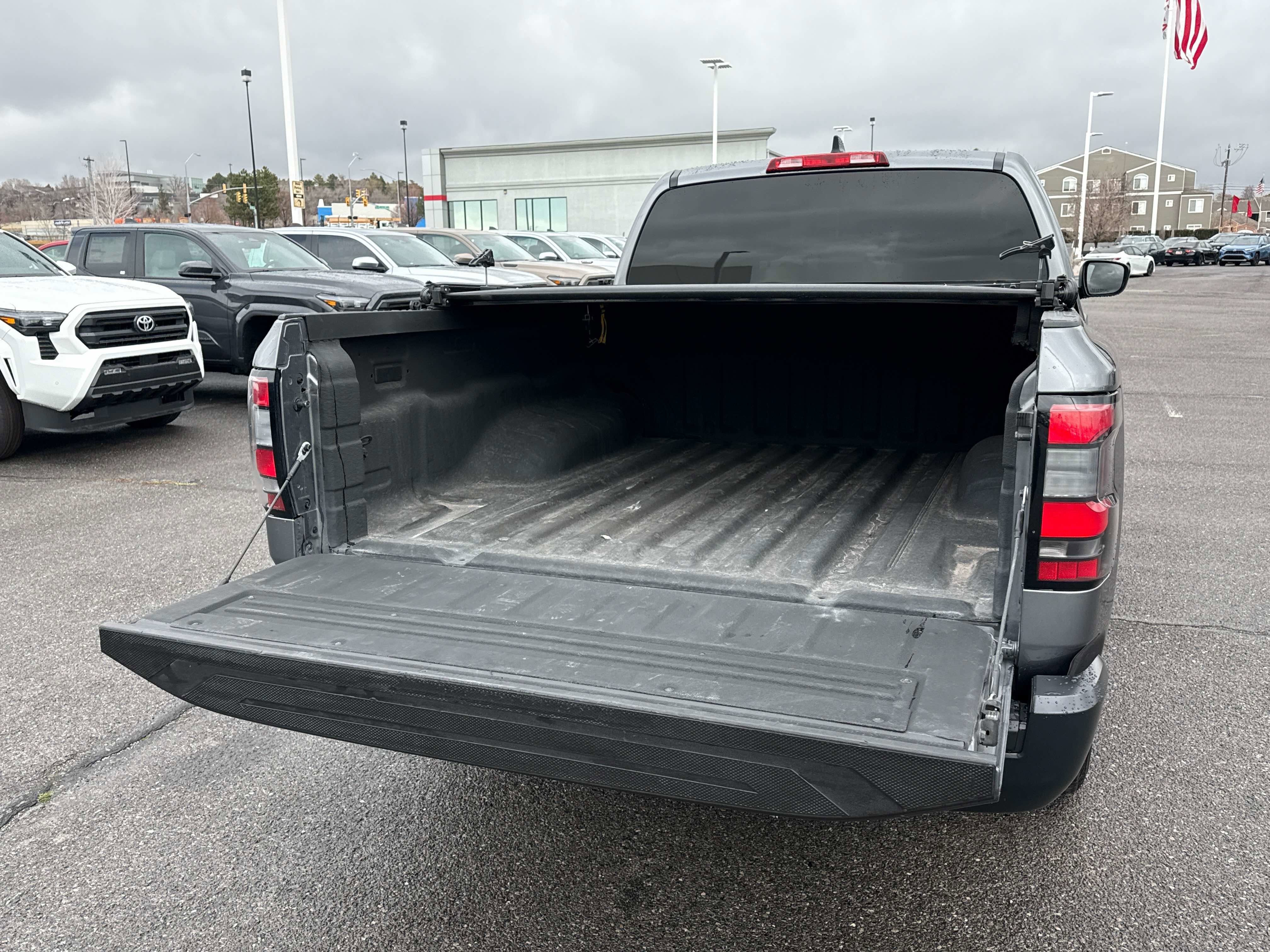 2022 Nissan Frontier S