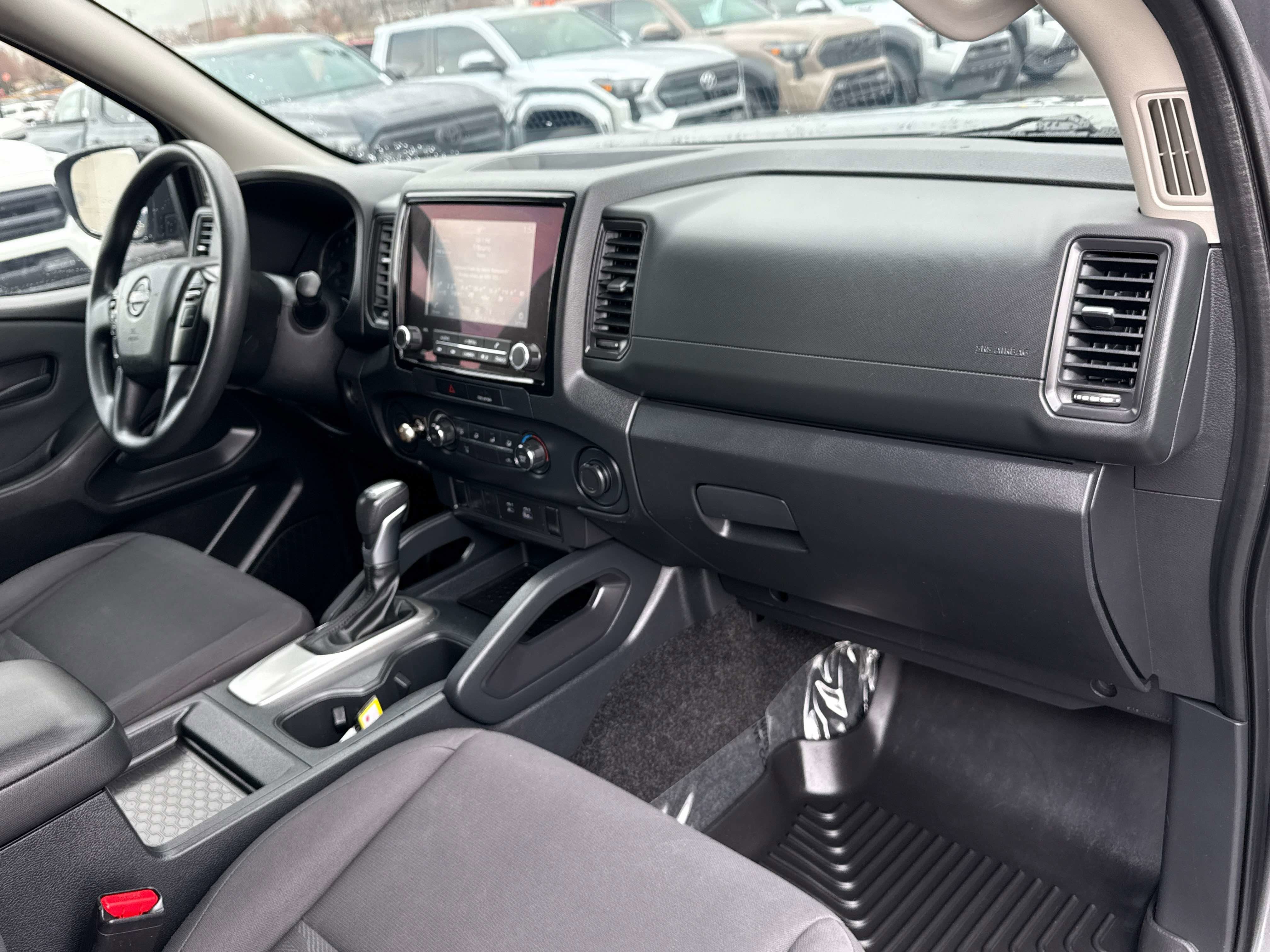 2022 Nissan Frontier S