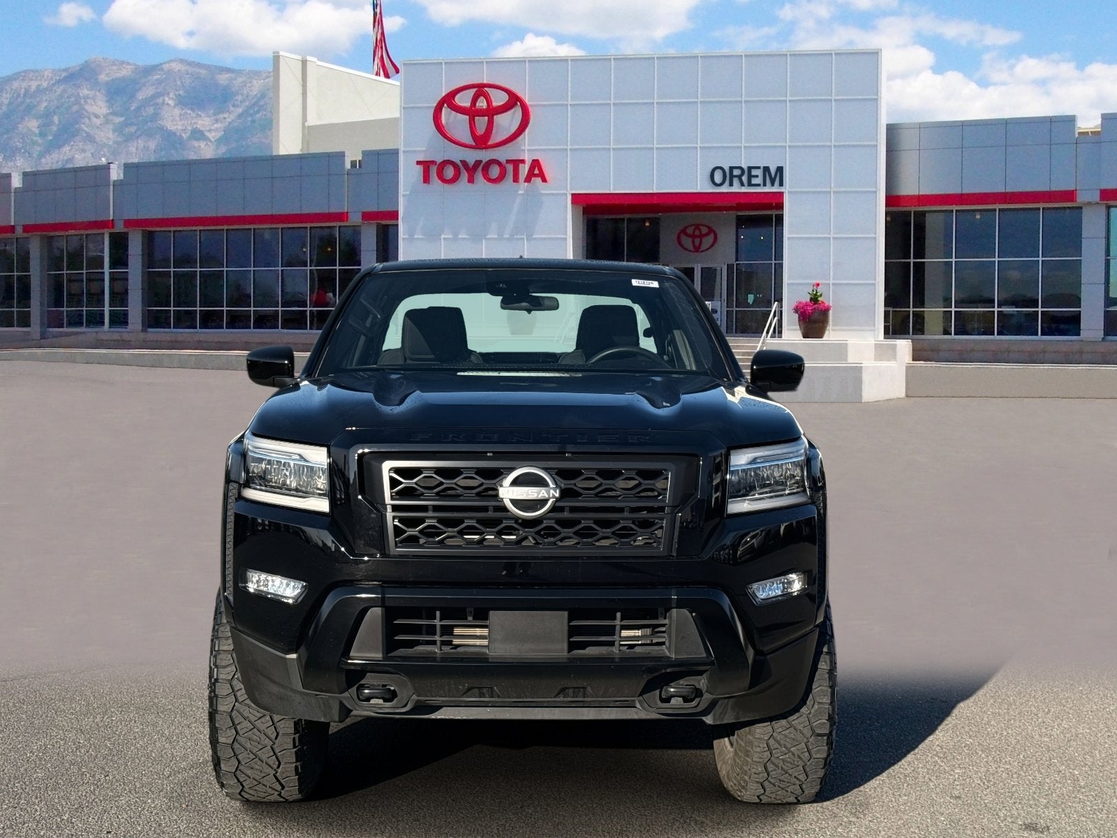2023 Nissan Frontier SV