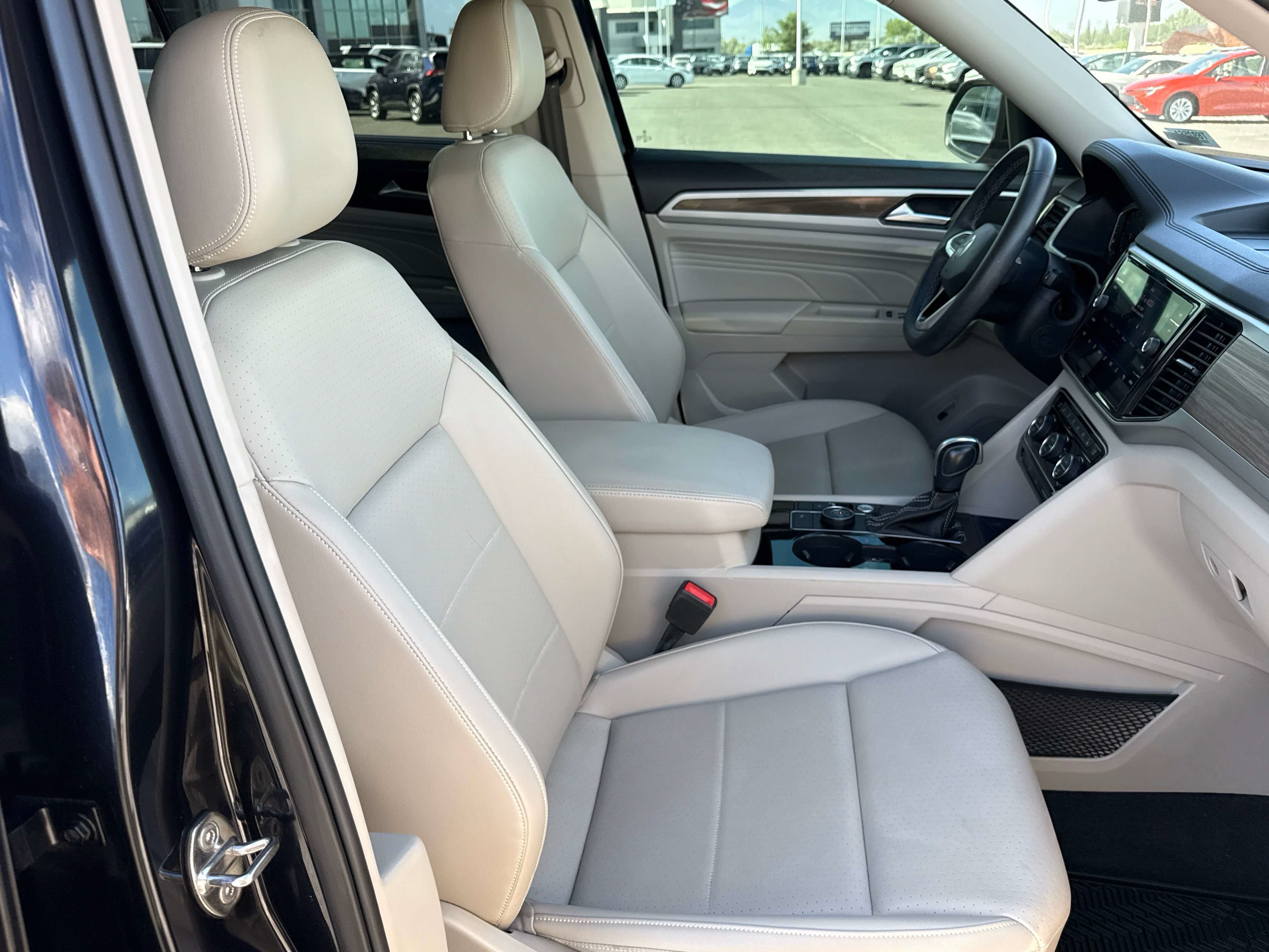2023 Volkswagen Atlas SEL - Photo 21