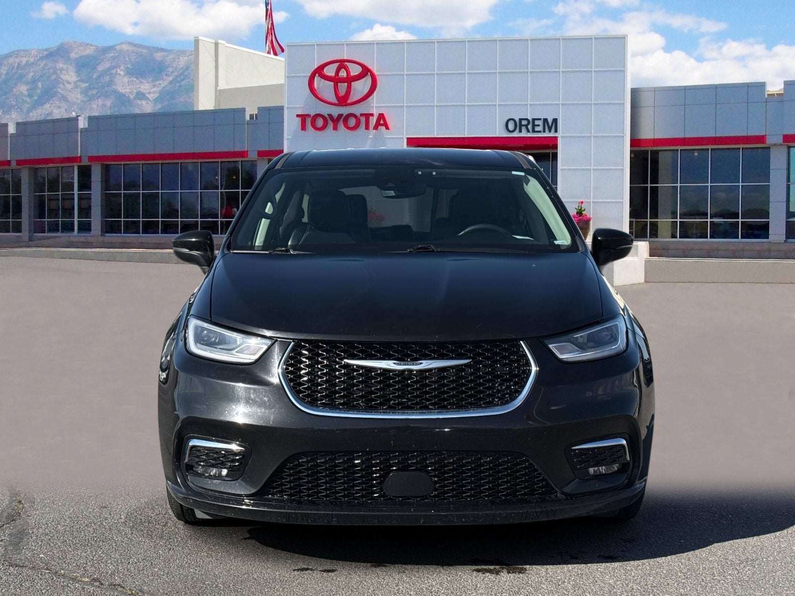 2023 Chrysler Pacifica Touring L