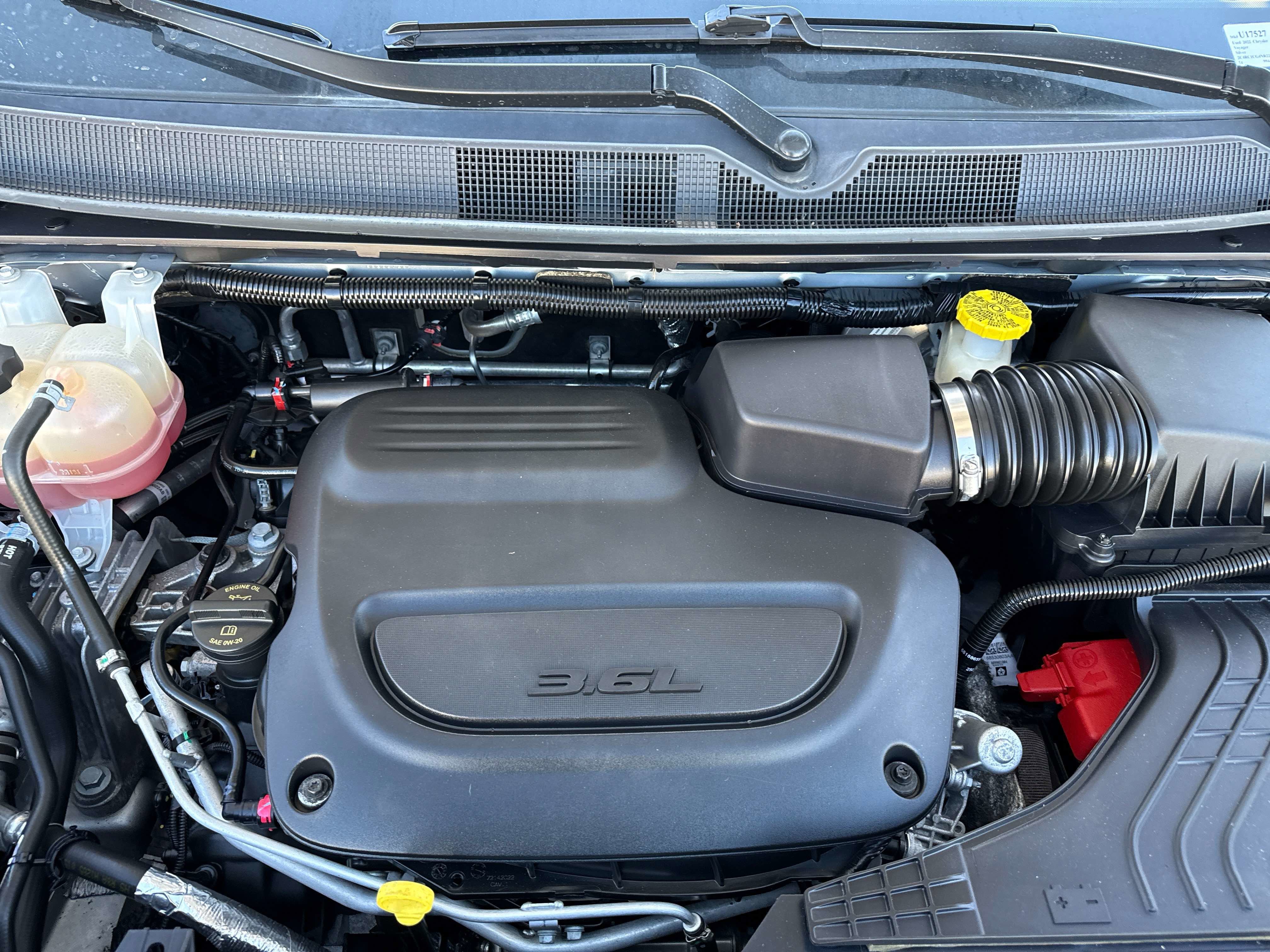 2022 Chrysler Voyager LX