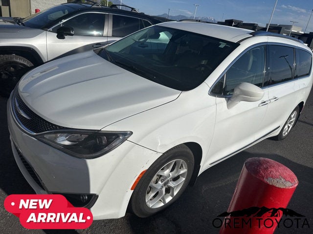 2018 Chrysler Pacifica Touring L Plus's photo