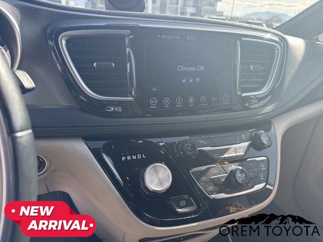 2018 Chrysler Pacifica Hybrid Limited