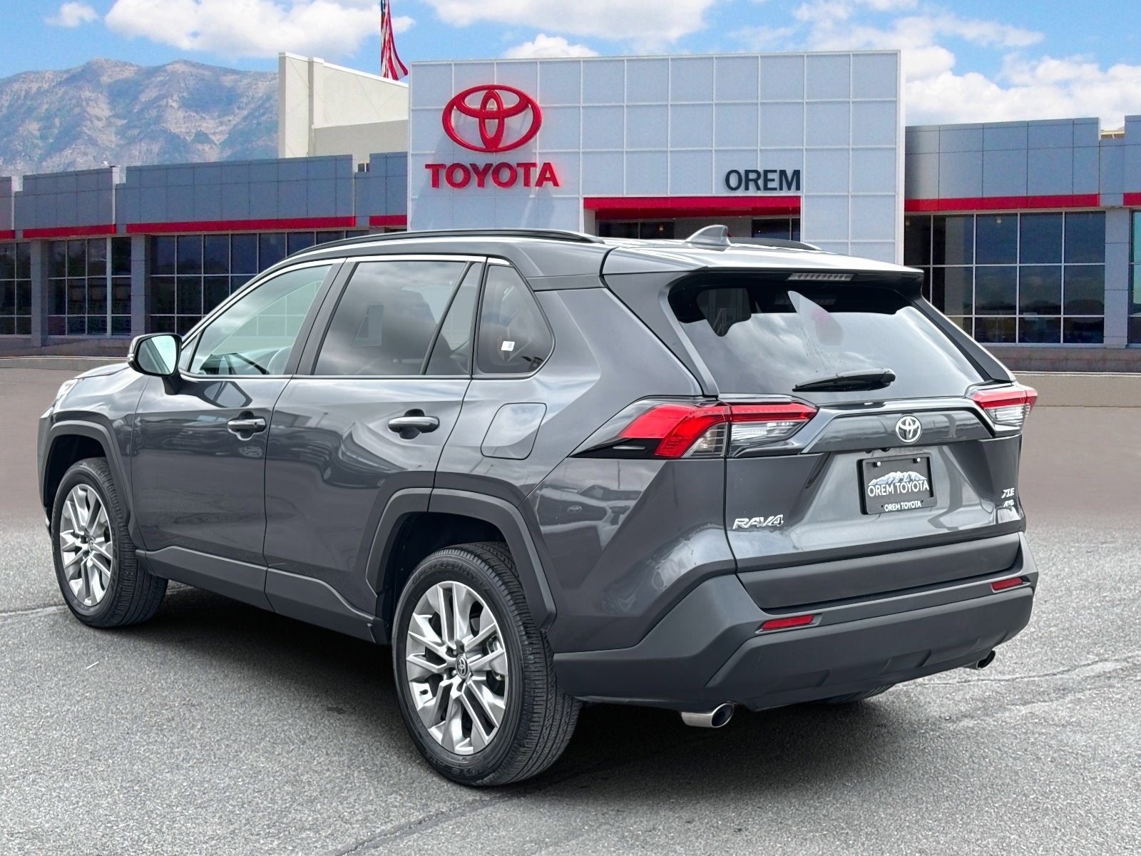 2025 Toyota RAV4 XLE Premium