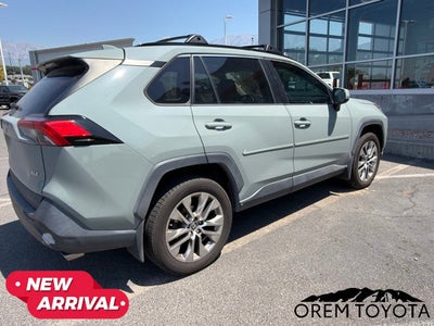 2021 Toyota RAV4 XLE Premium