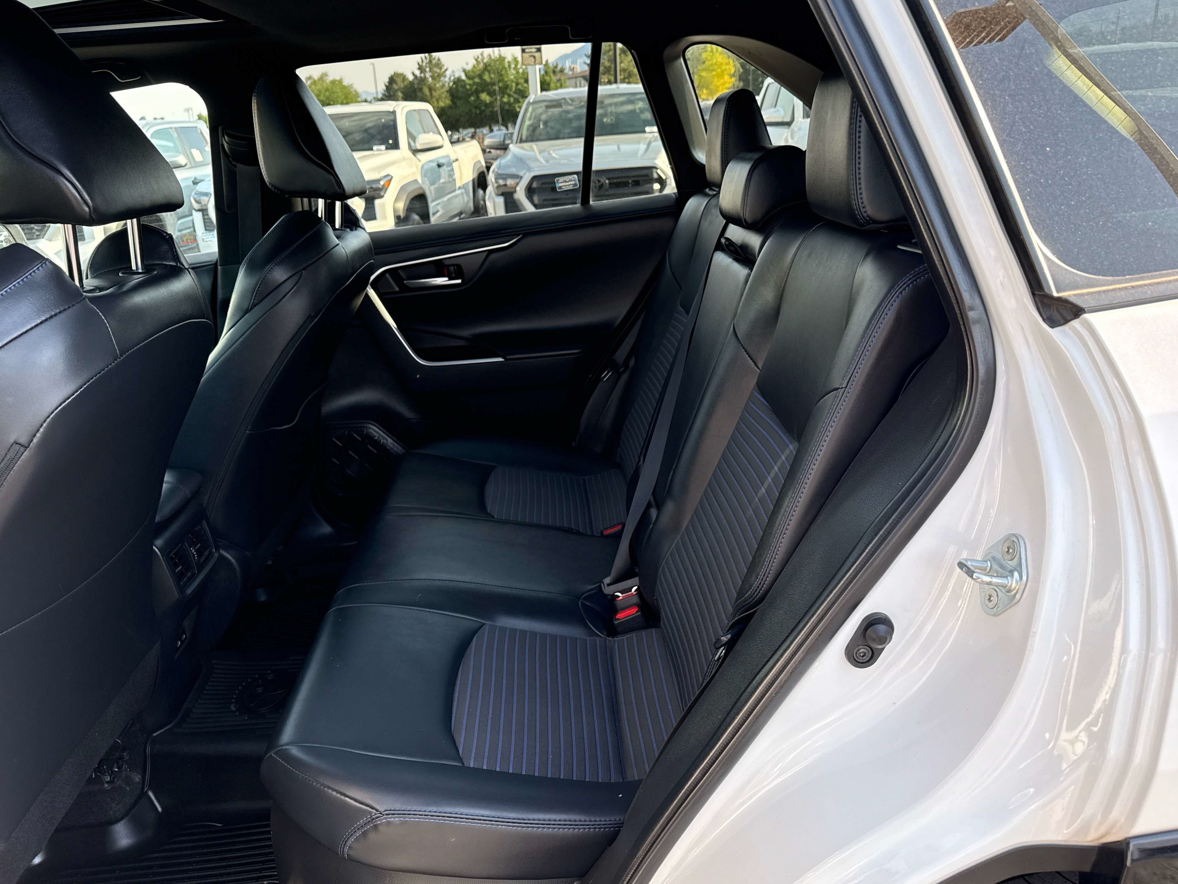 2023 Toyota RAV4 XSE - Photo 13