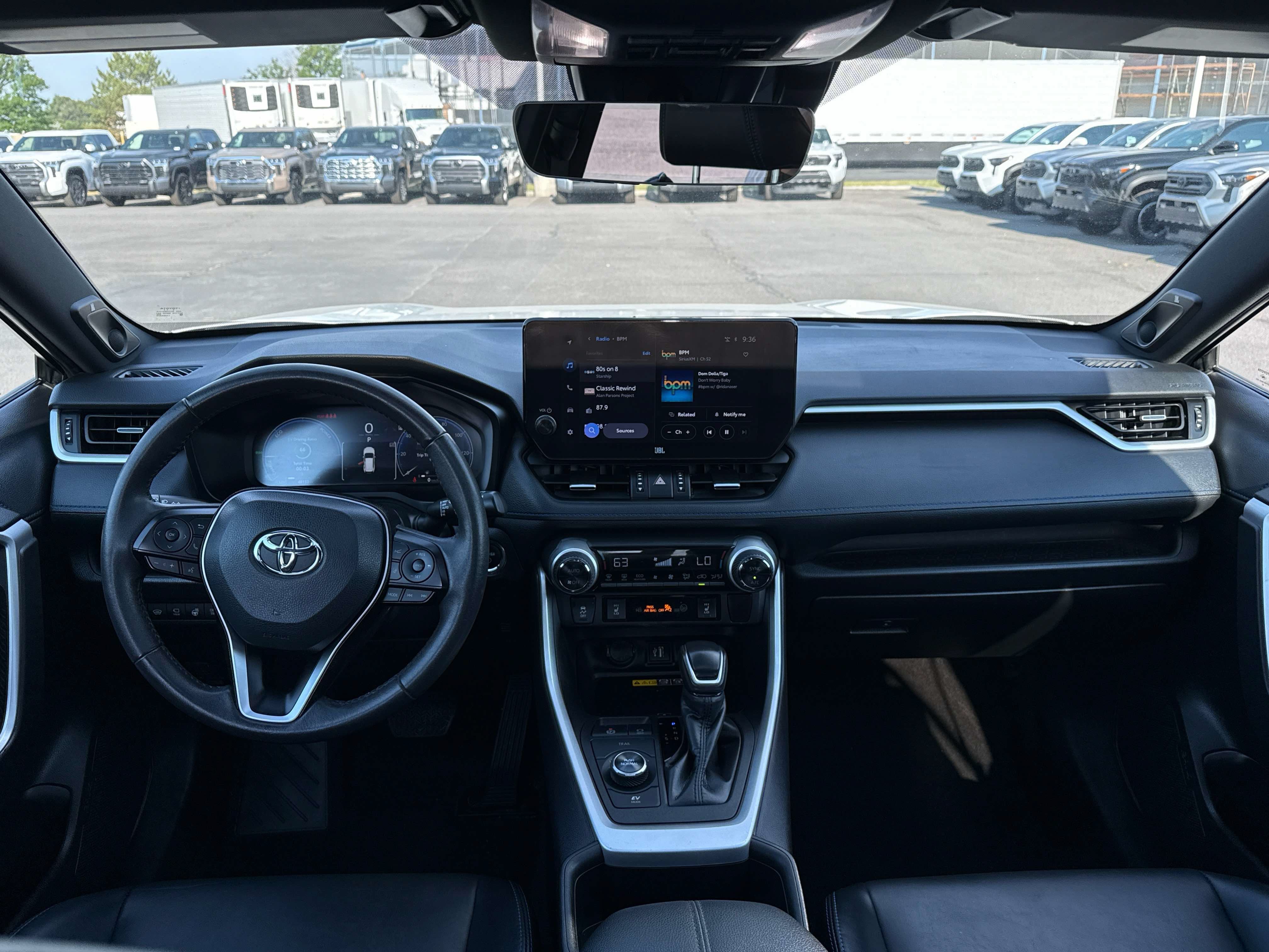 2023 Toyota RAV4 XSE - Photo 14