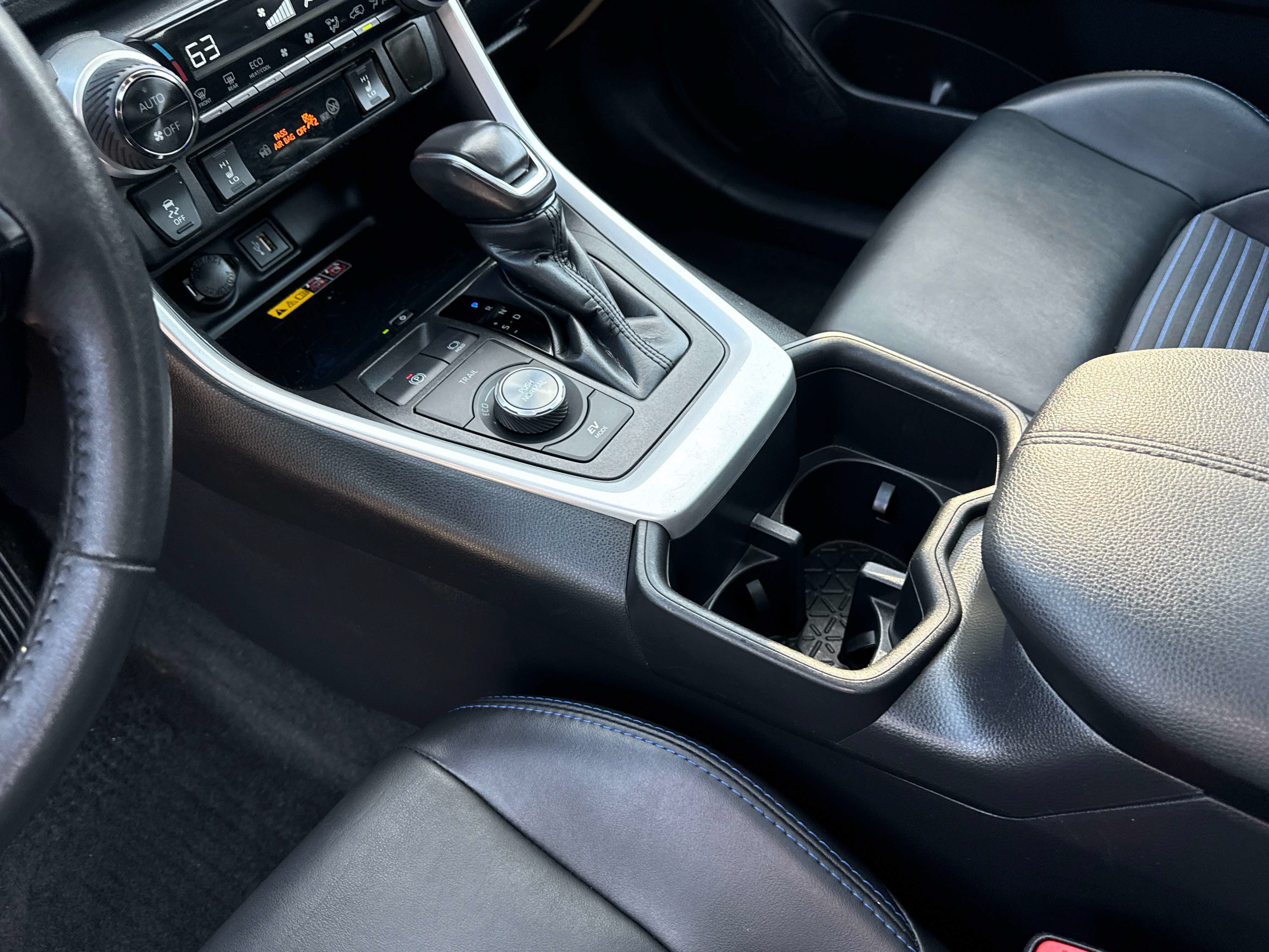 2023 Toyota RAV4 XSE - Photo 20