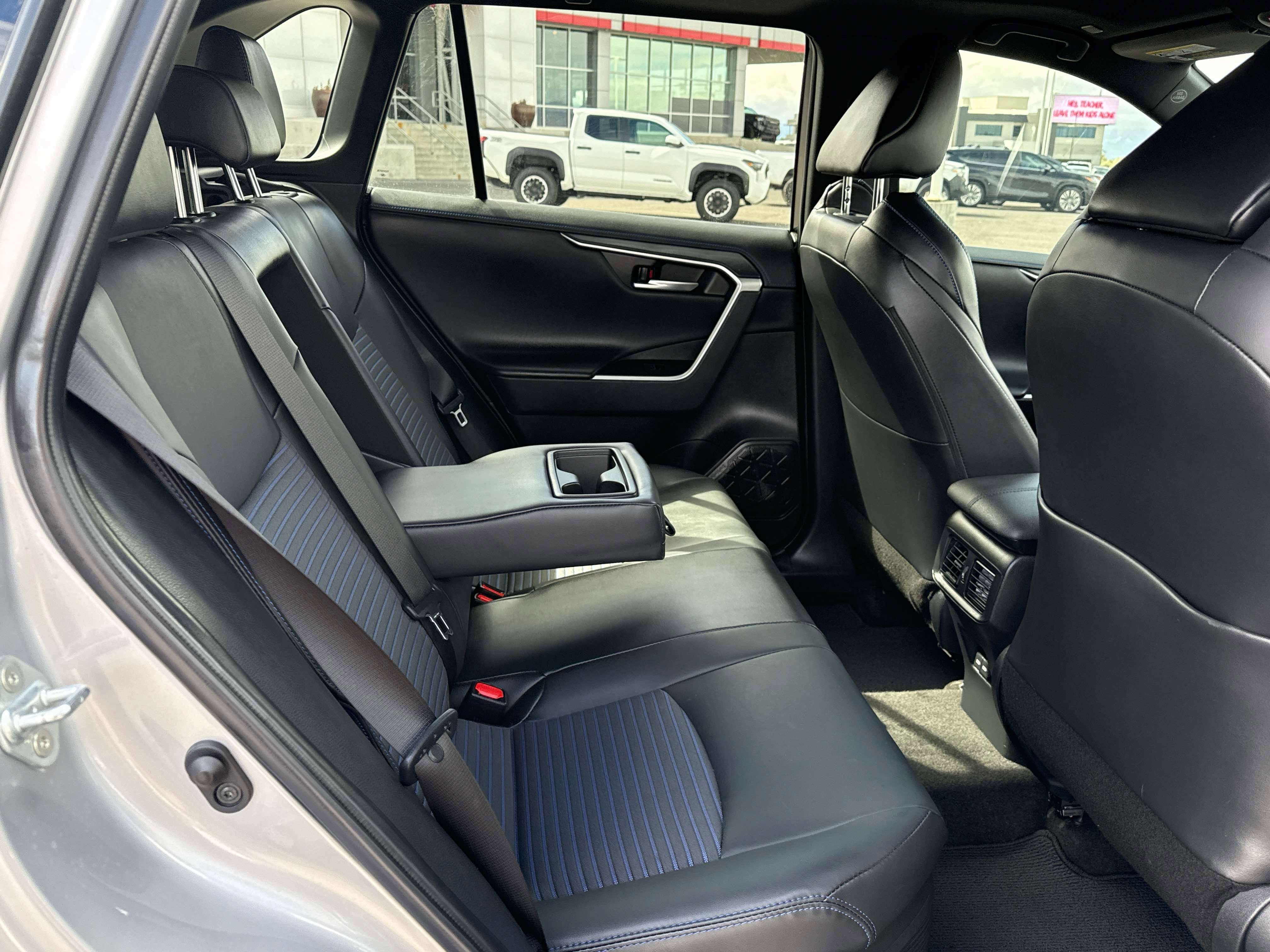 2023 Toyota RAV4 HYBRID Hybrid XSE