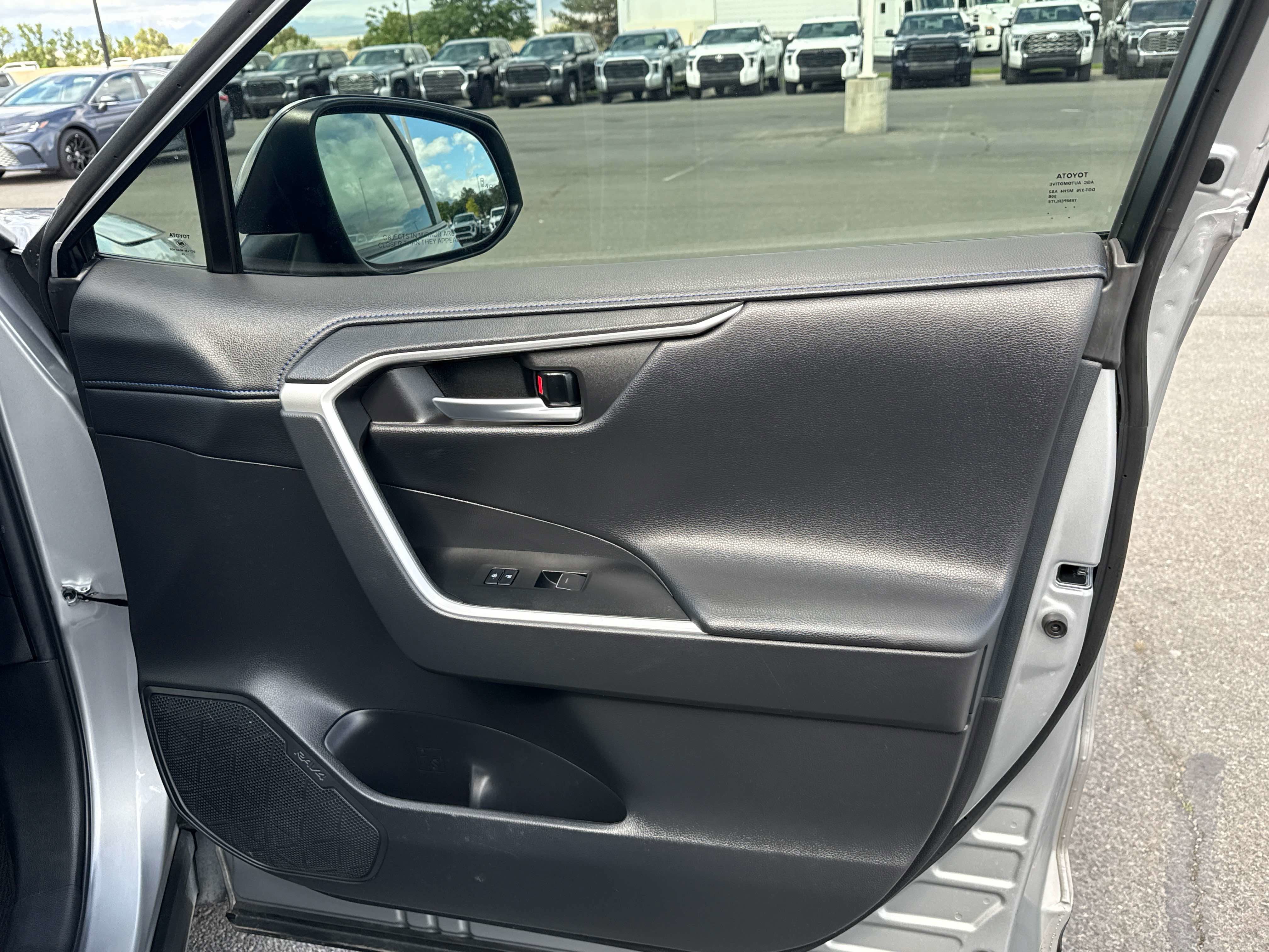 2023 Toyota RAV4 HYBRID Hybrid XSE
