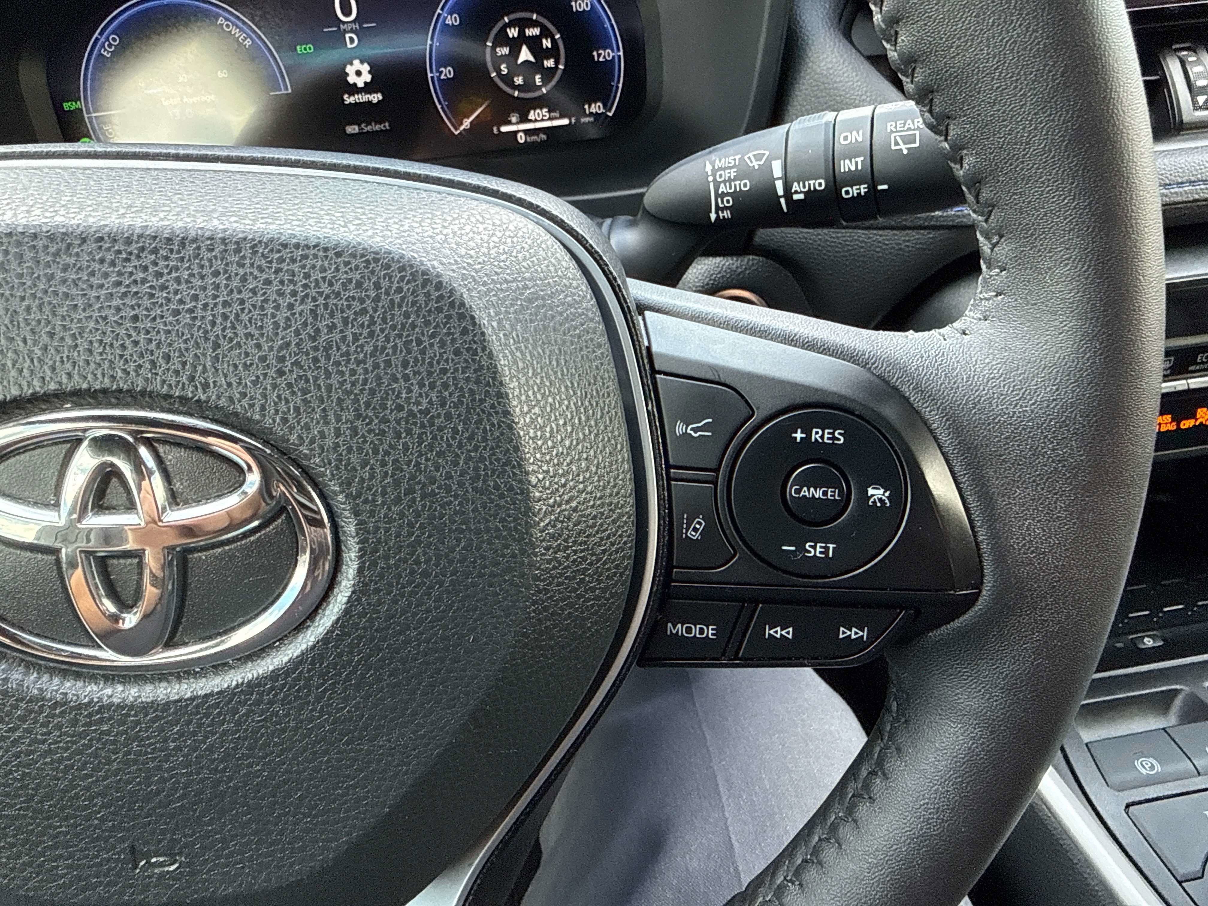 2023 Toyota RAV4 HYBRID Hybrid XSE