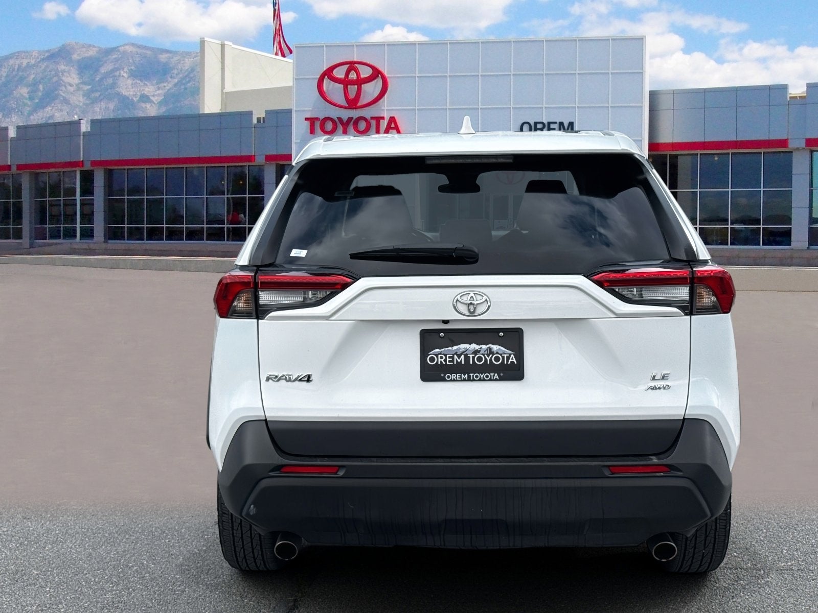 2024 Toyota RAV4 LE