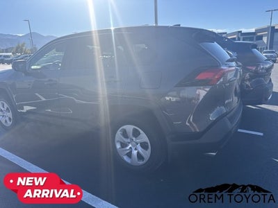 2025 Toyota RAV4 LE