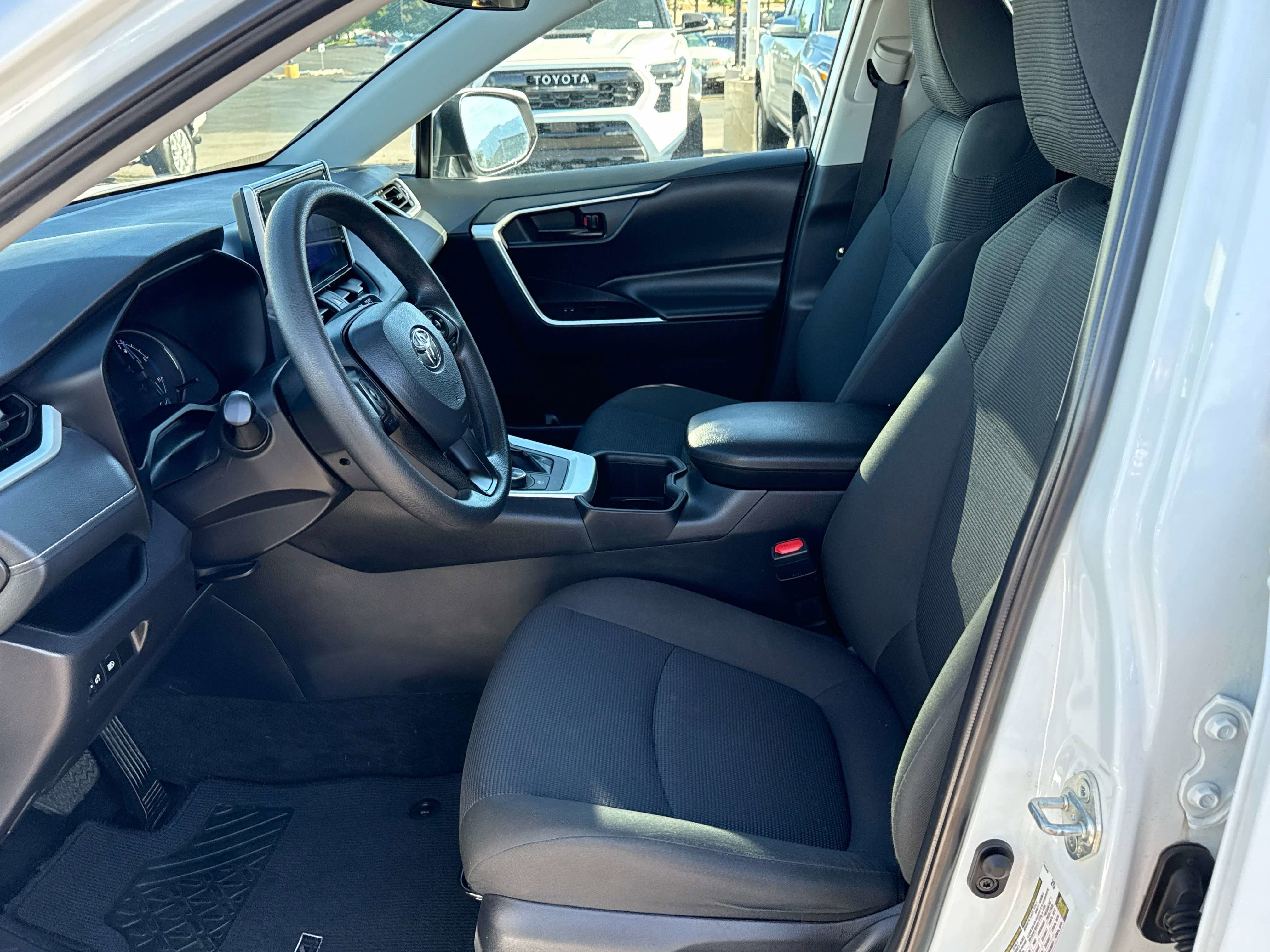 2024 Toyota RAV4 HYBRID Hybrid LE
