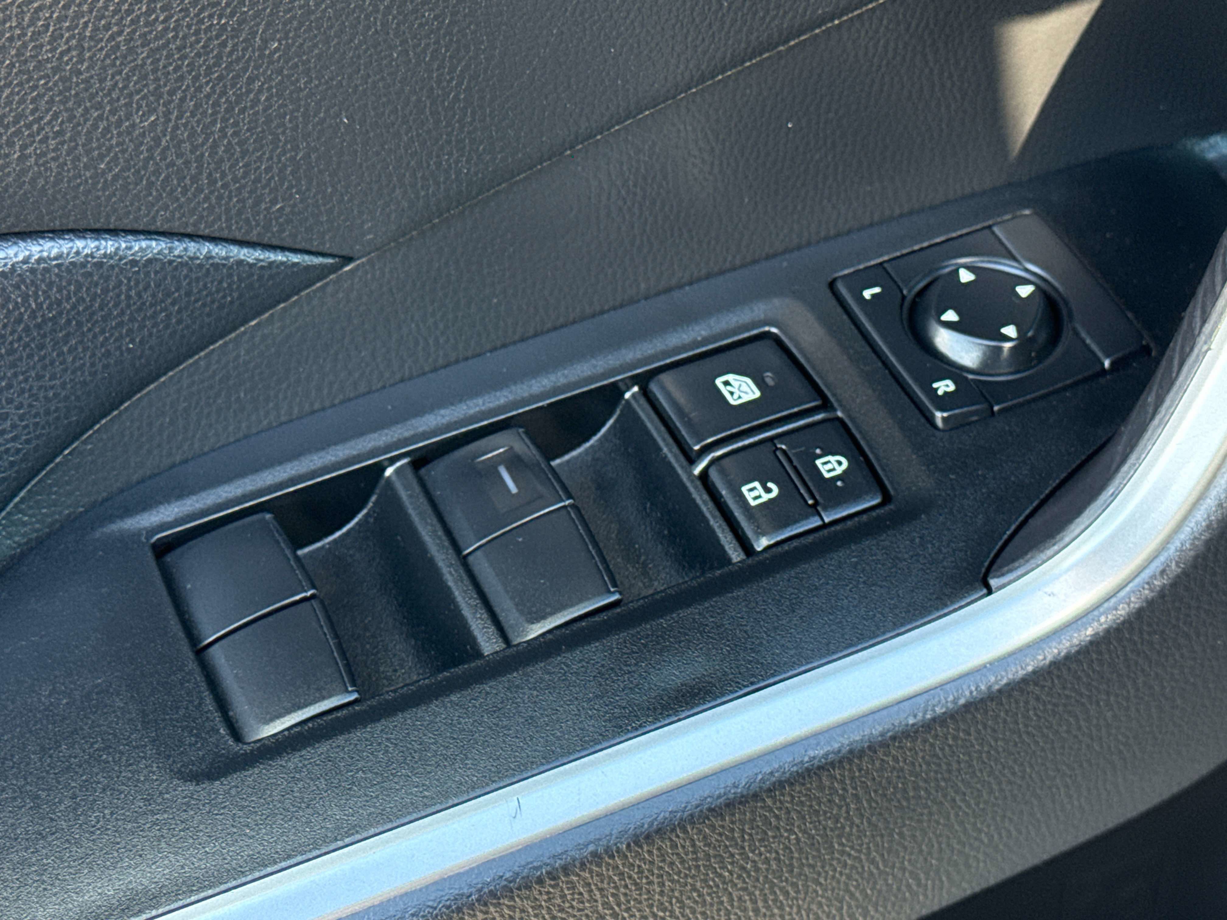 2025 Toyota RAV4 HYBRID Hybrid LE