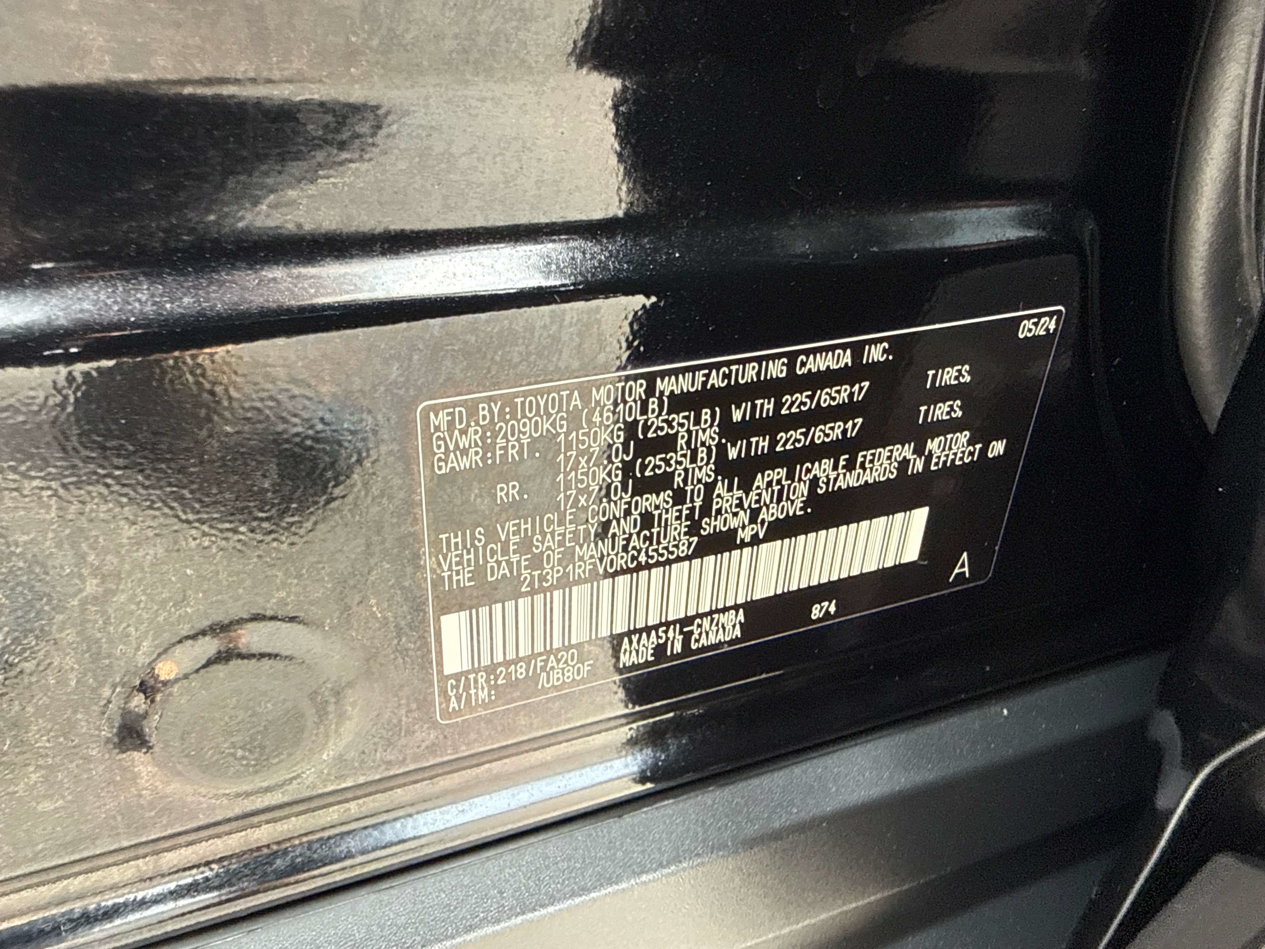 2024 Toyota RAV4 XLE - Photo 28