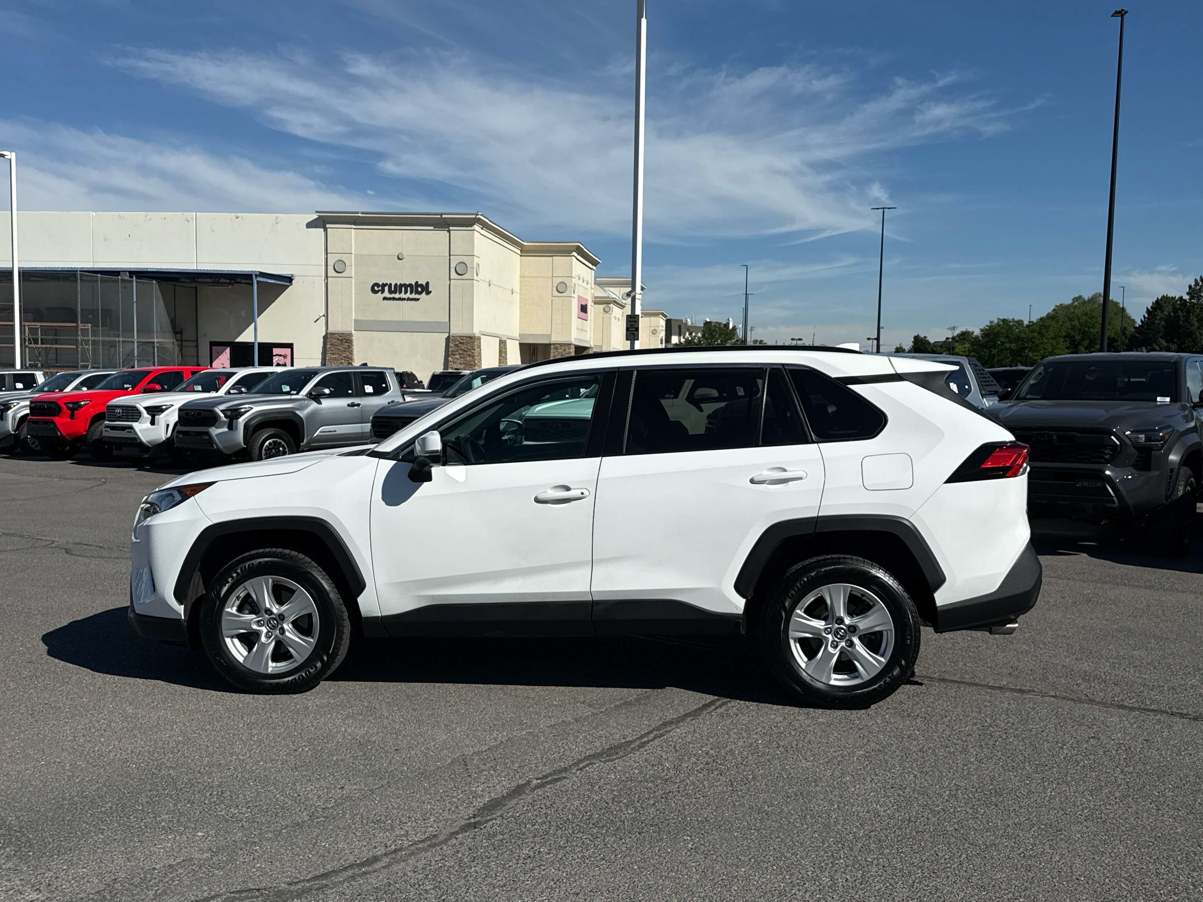 2020 Toyota RAV4 XLE