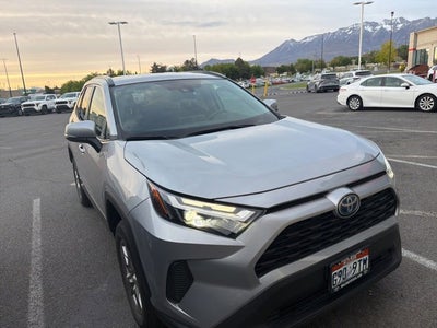 2022 Toyota RAV4 HYBRID Hybrid XLE