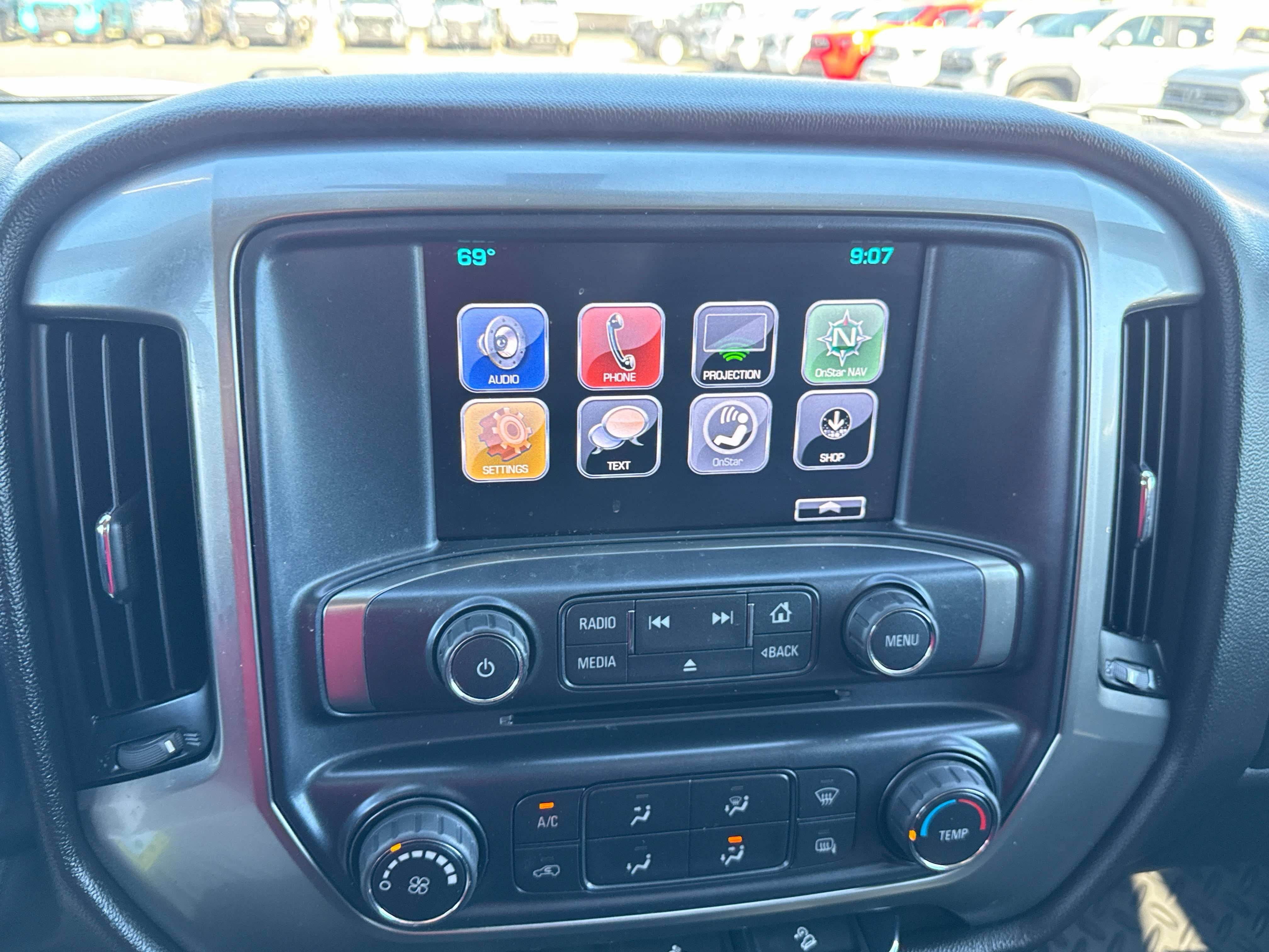 2018 Chevrolet Silverado 1500 LT - Photo 21