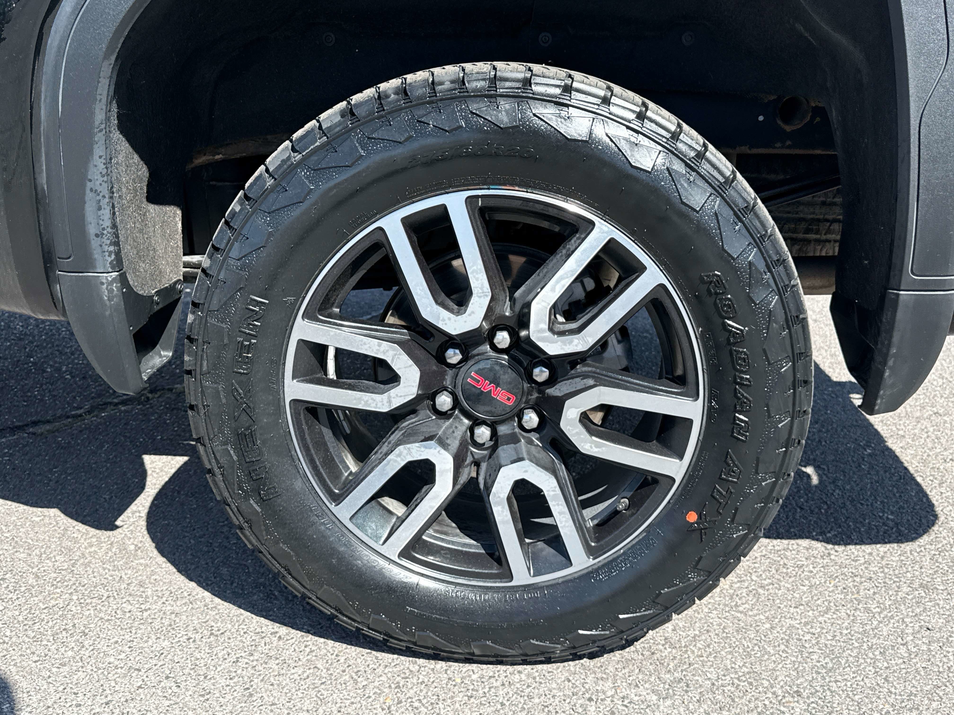 2024 GMC Sierra AT4